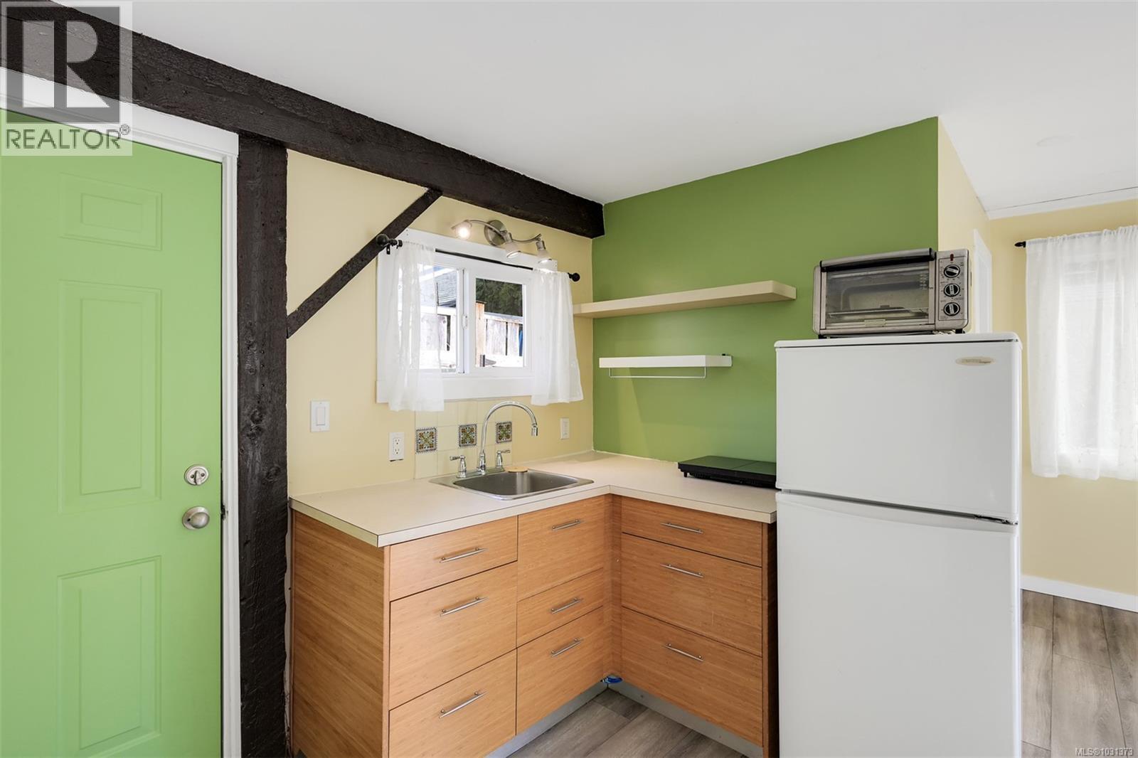 957 GOVERNMENT ST - 32