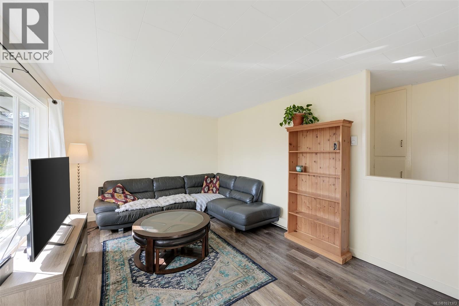 957 GOVERNMENT ST - 6