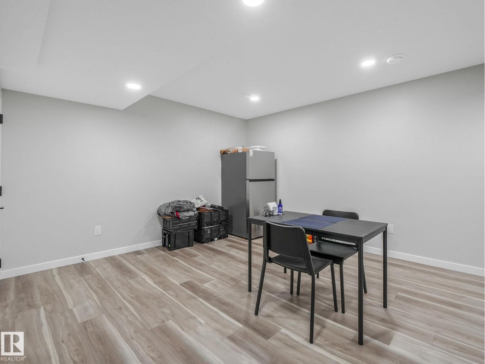 2636 192 ST NW - 32