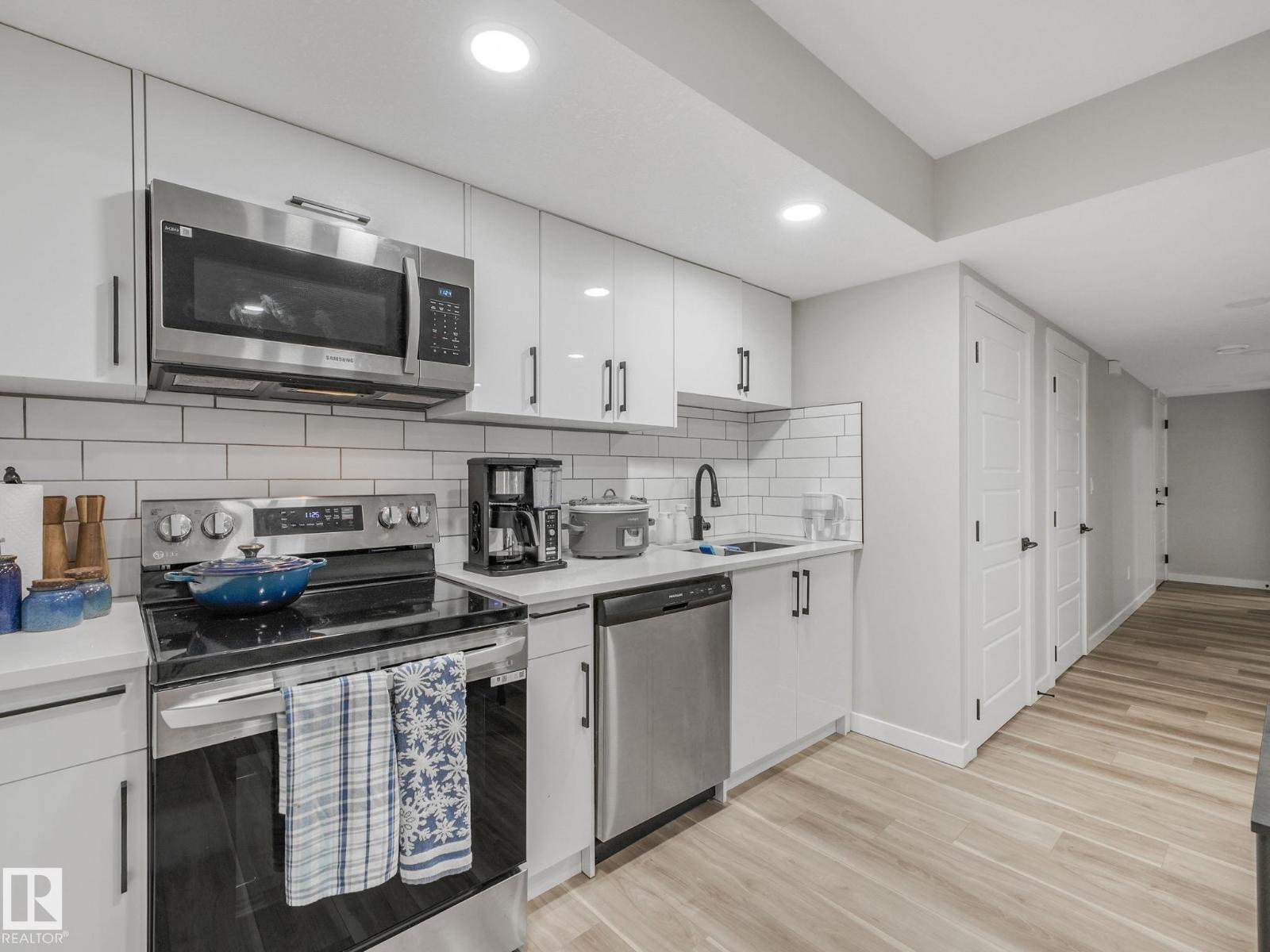 2636 192 ST NW - 35