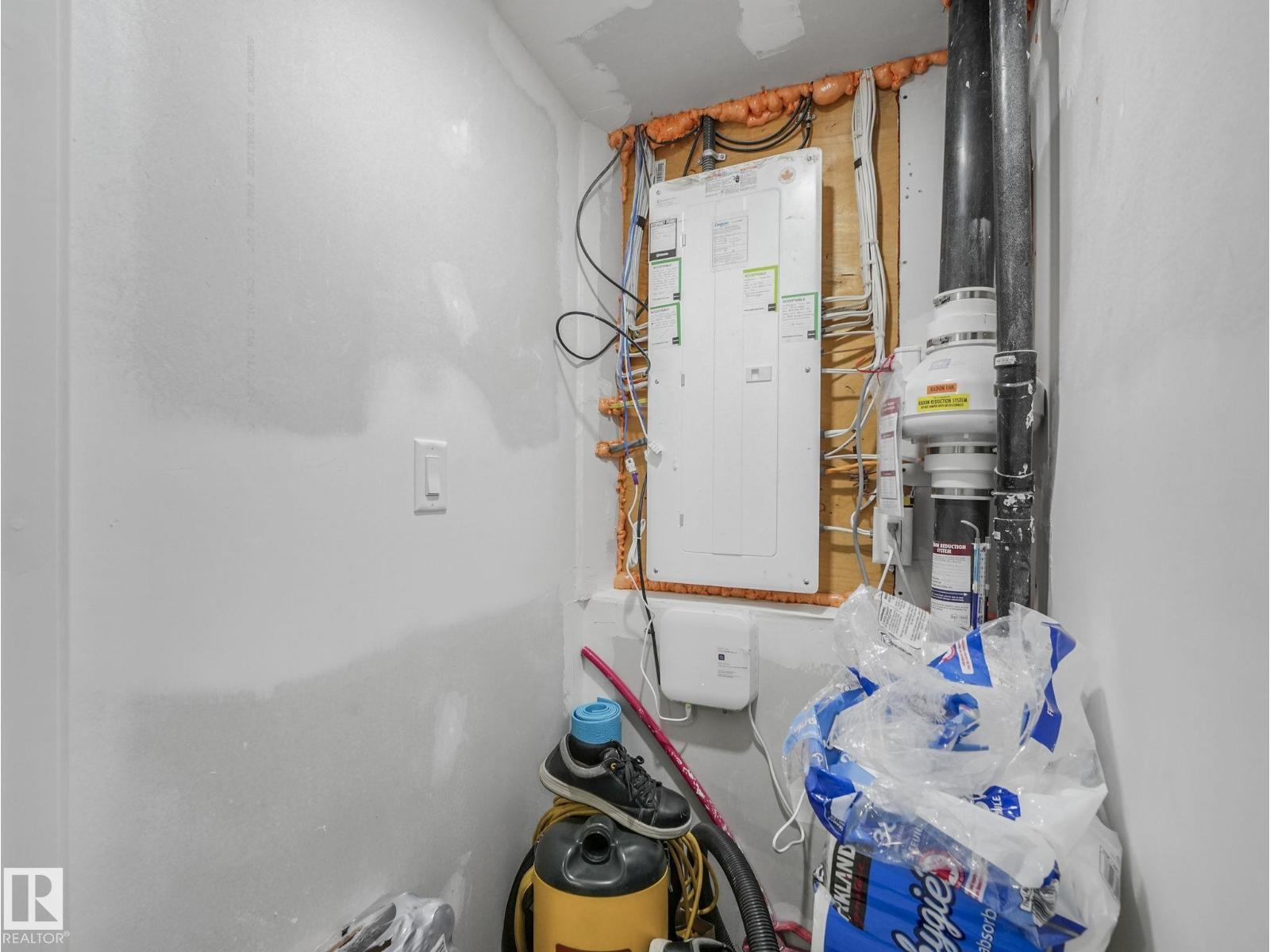 2636 192 ST NW - 41