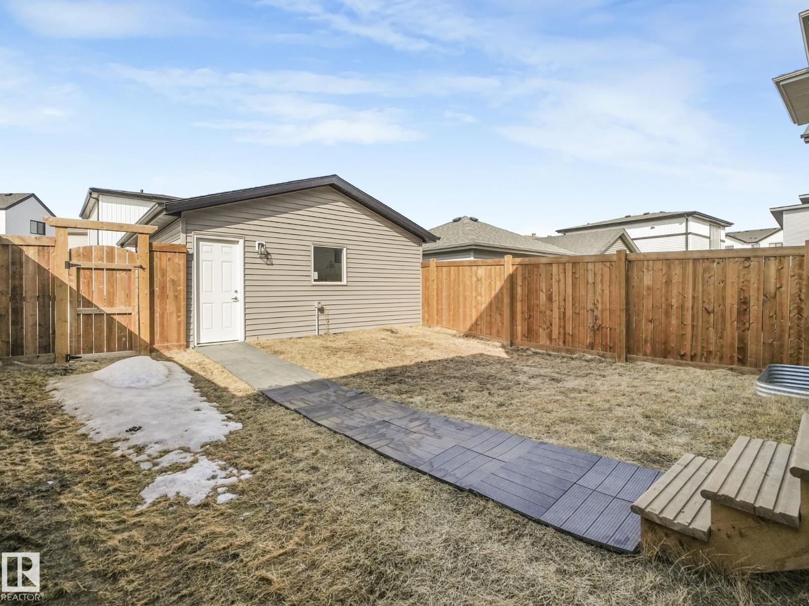 2636 192 ST NW - 43