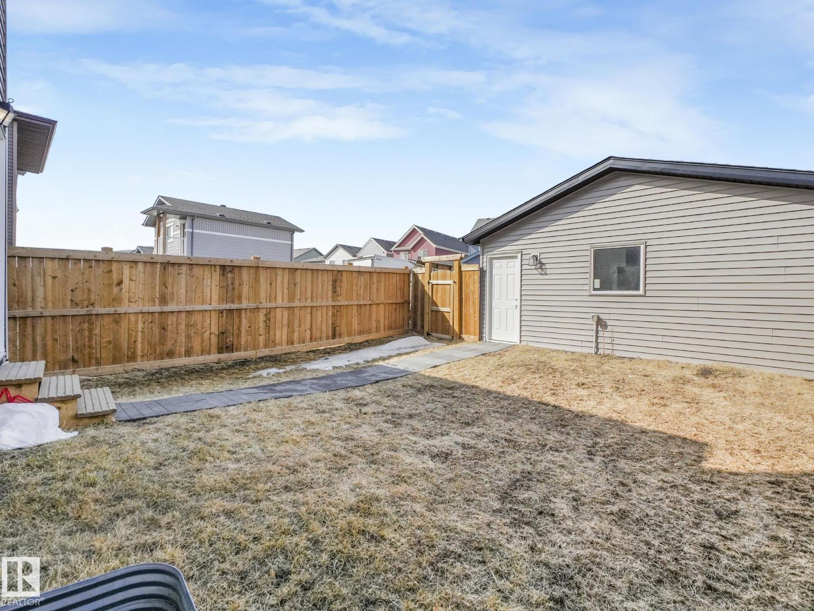 2636 192 ST NW - 52