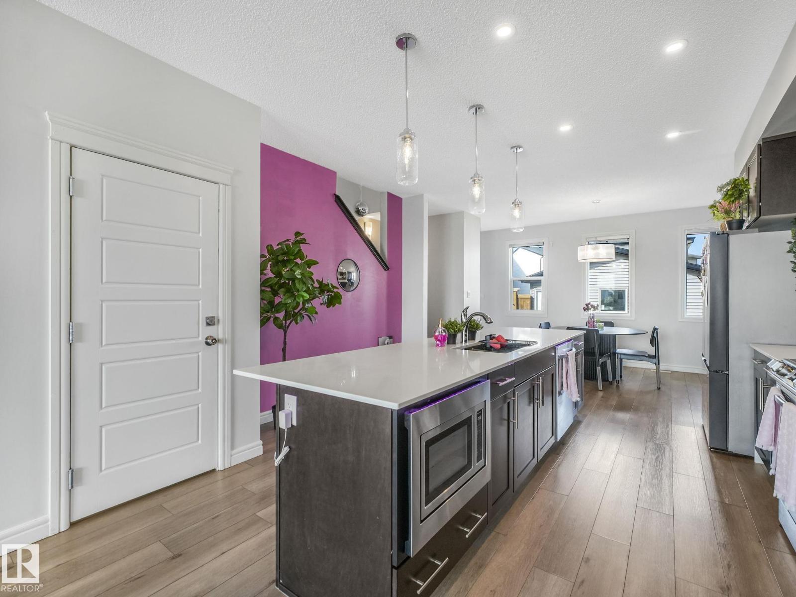 2636 192 ST NW - 9