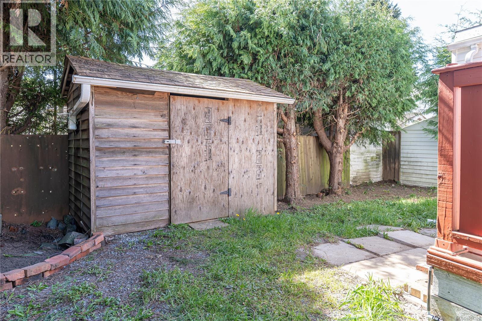 #21 2911 SOOKE LAKE RD - 24