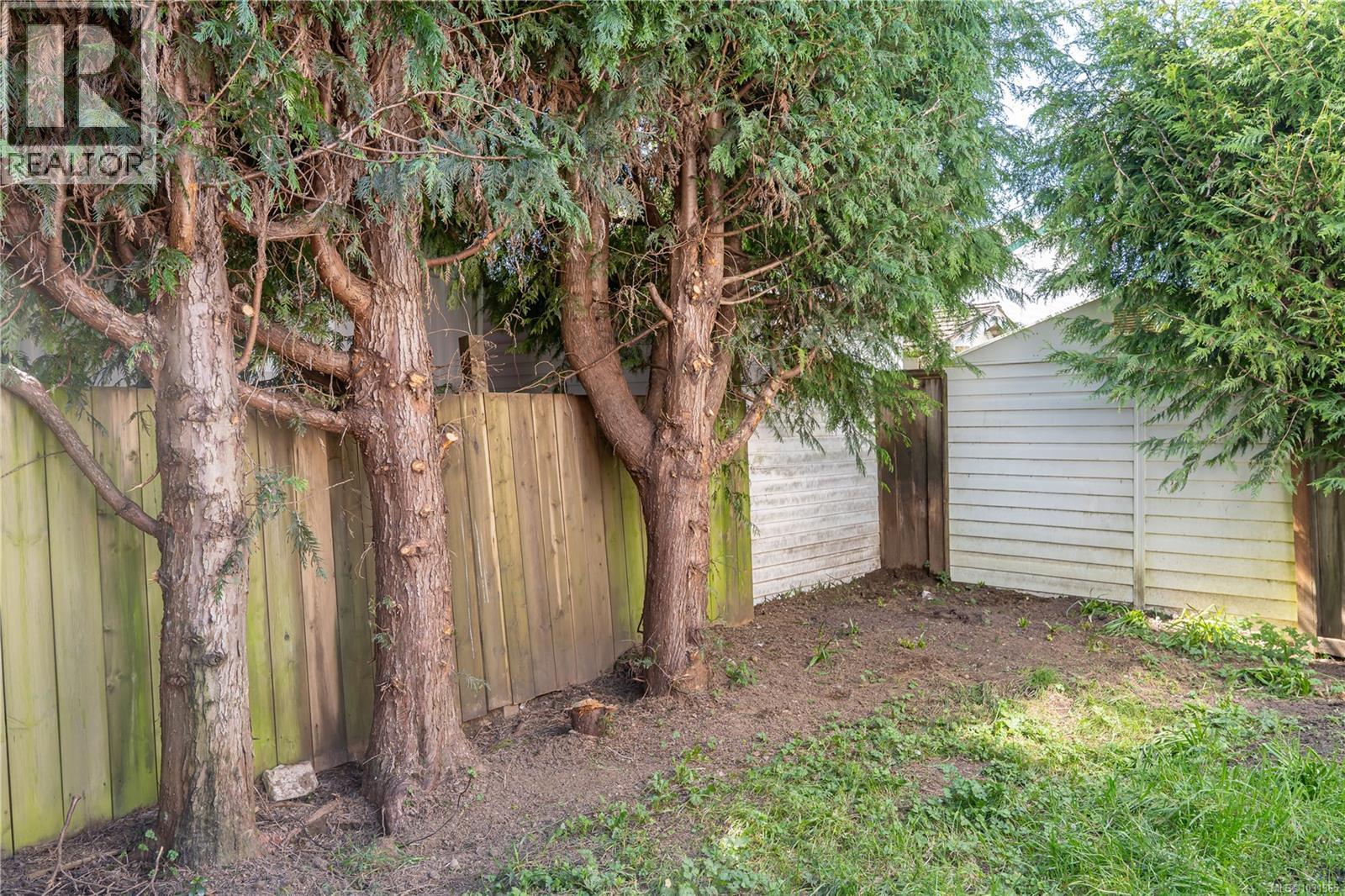 #21 2911 SOOKE LAKE RD - 26