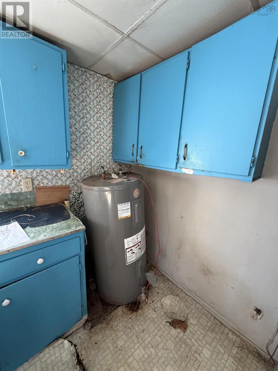 Property 5 of 15 of 119 South Street