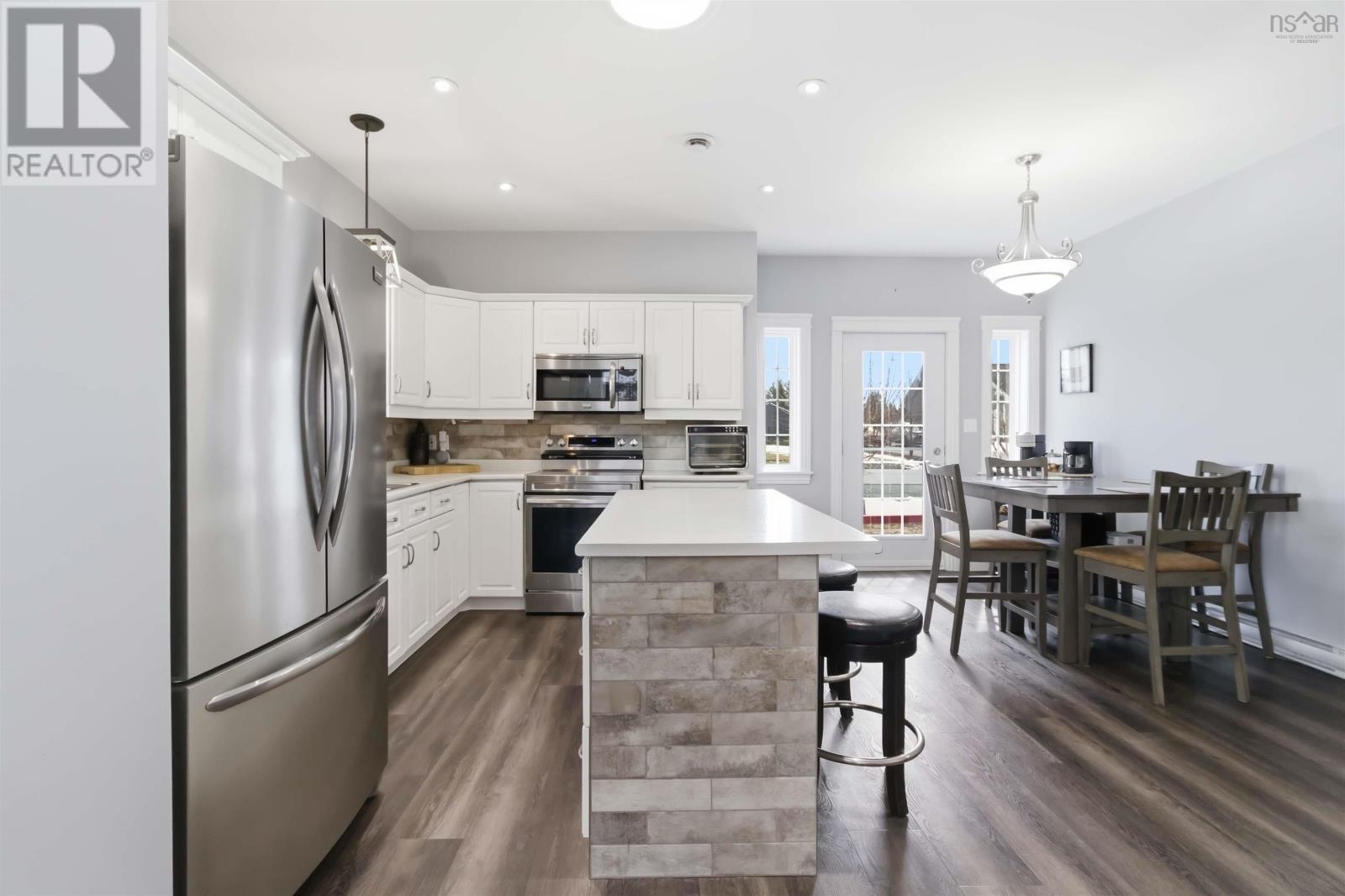 Property 12 of 50 of 172 Stargazer Drive