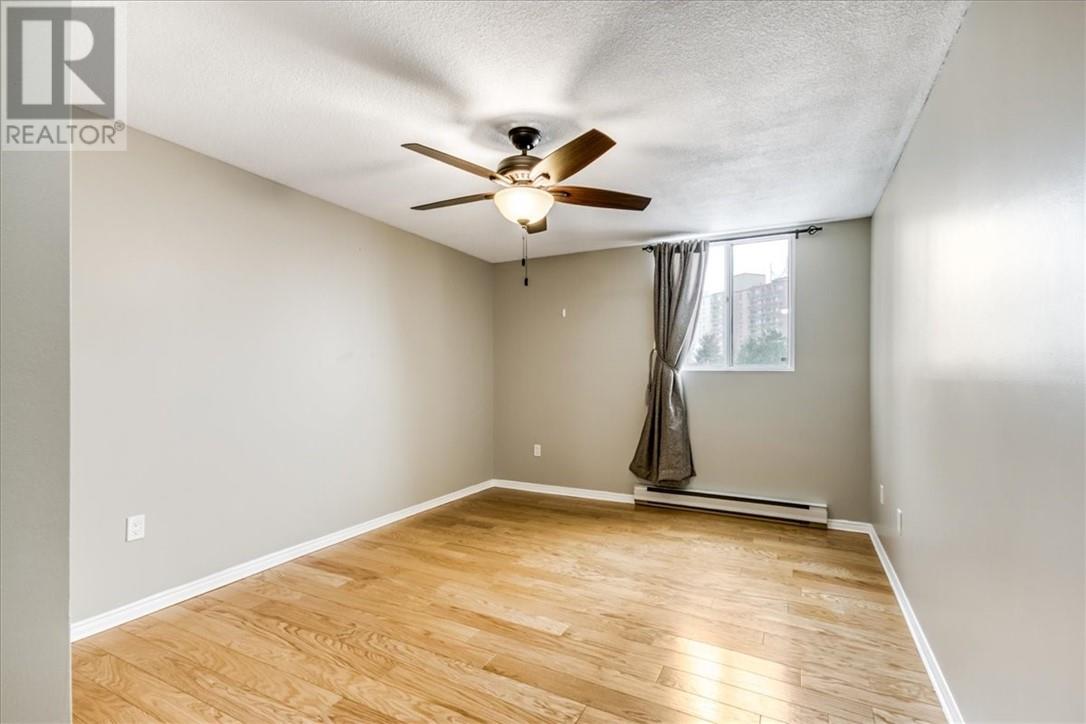 2000 REGENT Unit# 202, Greater Sudbury, Ontario, P3E5T5 — Photo 17