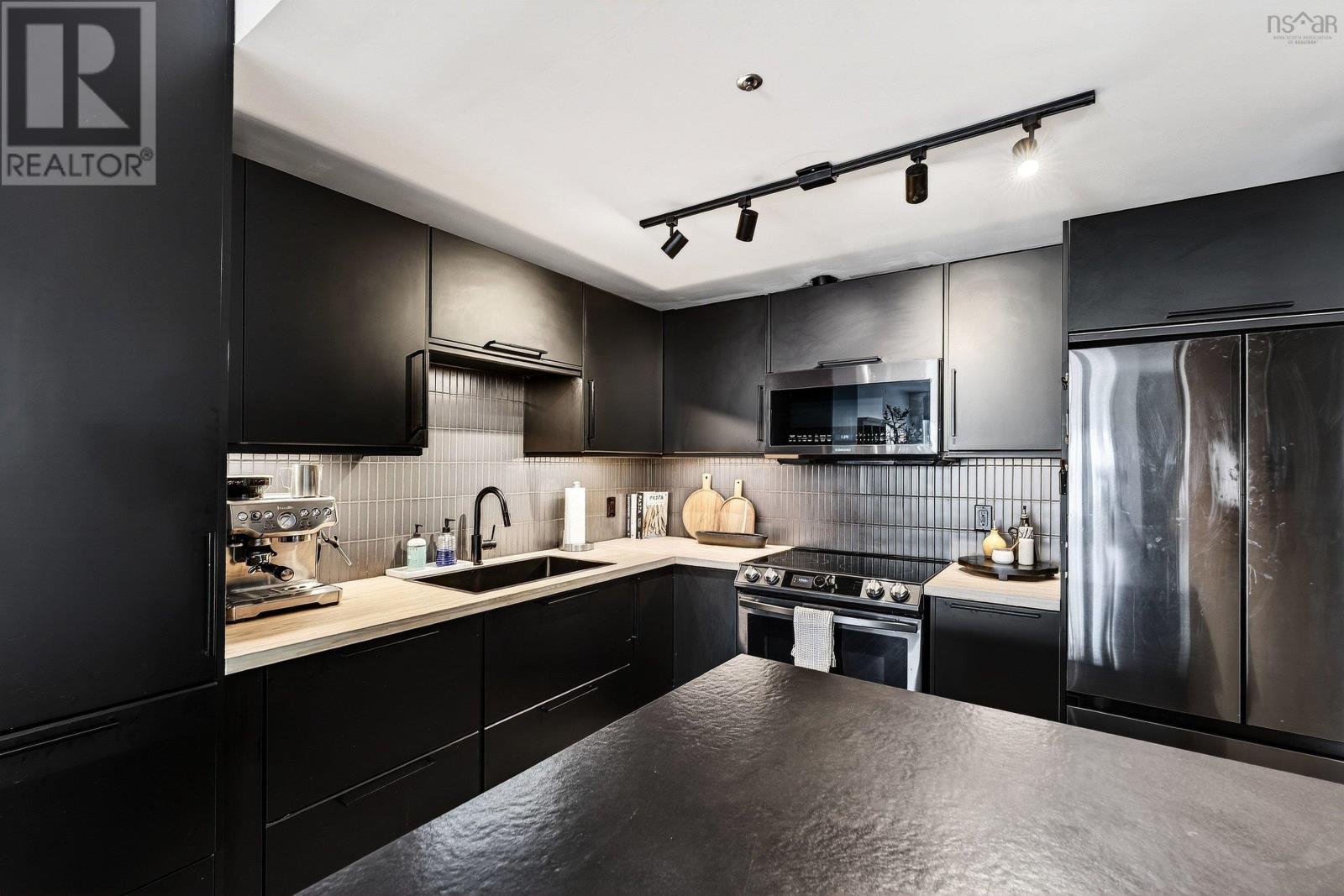 Property 11 of 49 of 214 1326 Lower Water Street