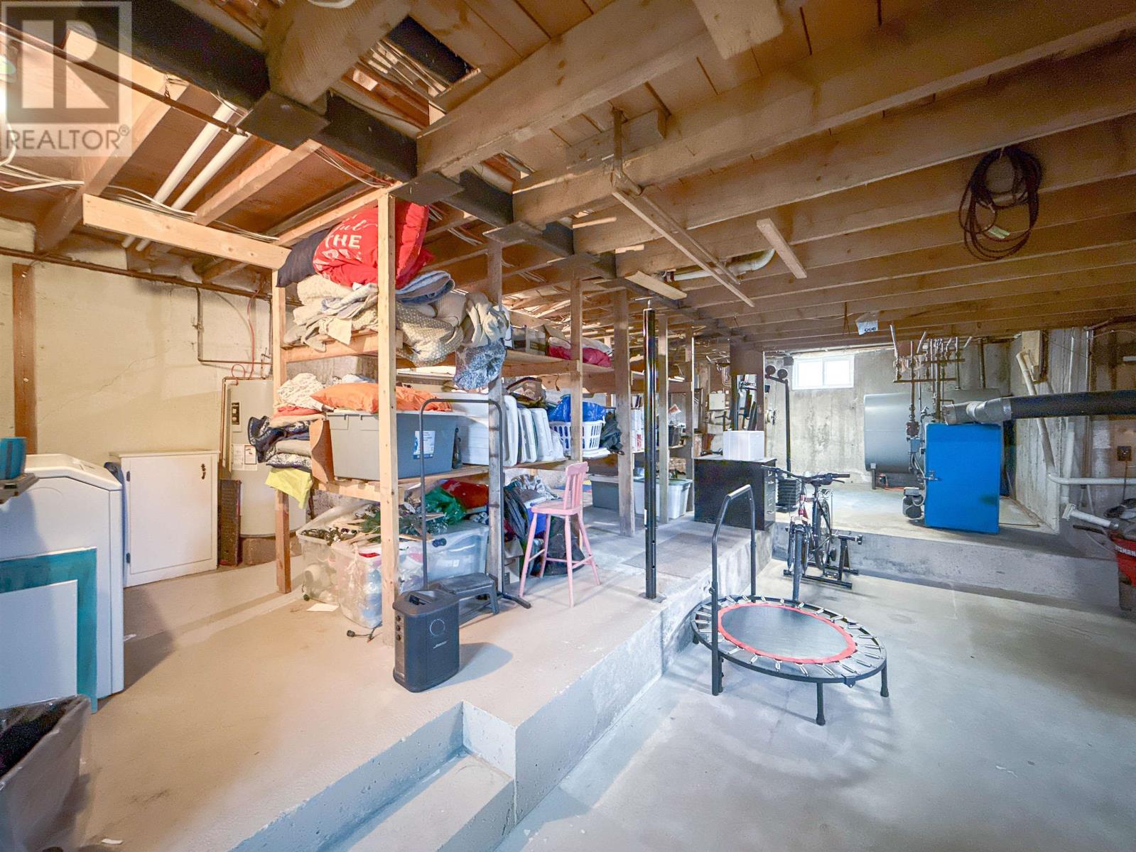 1396 Rattenbury Road - 37