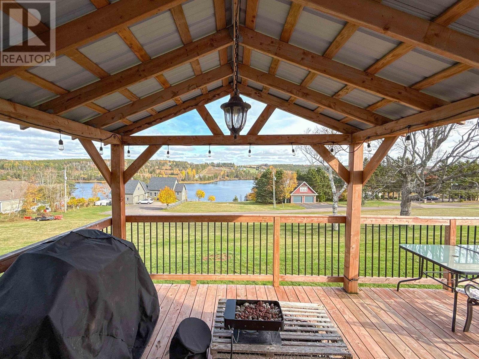 1396 Rattenbury Road - Image 40