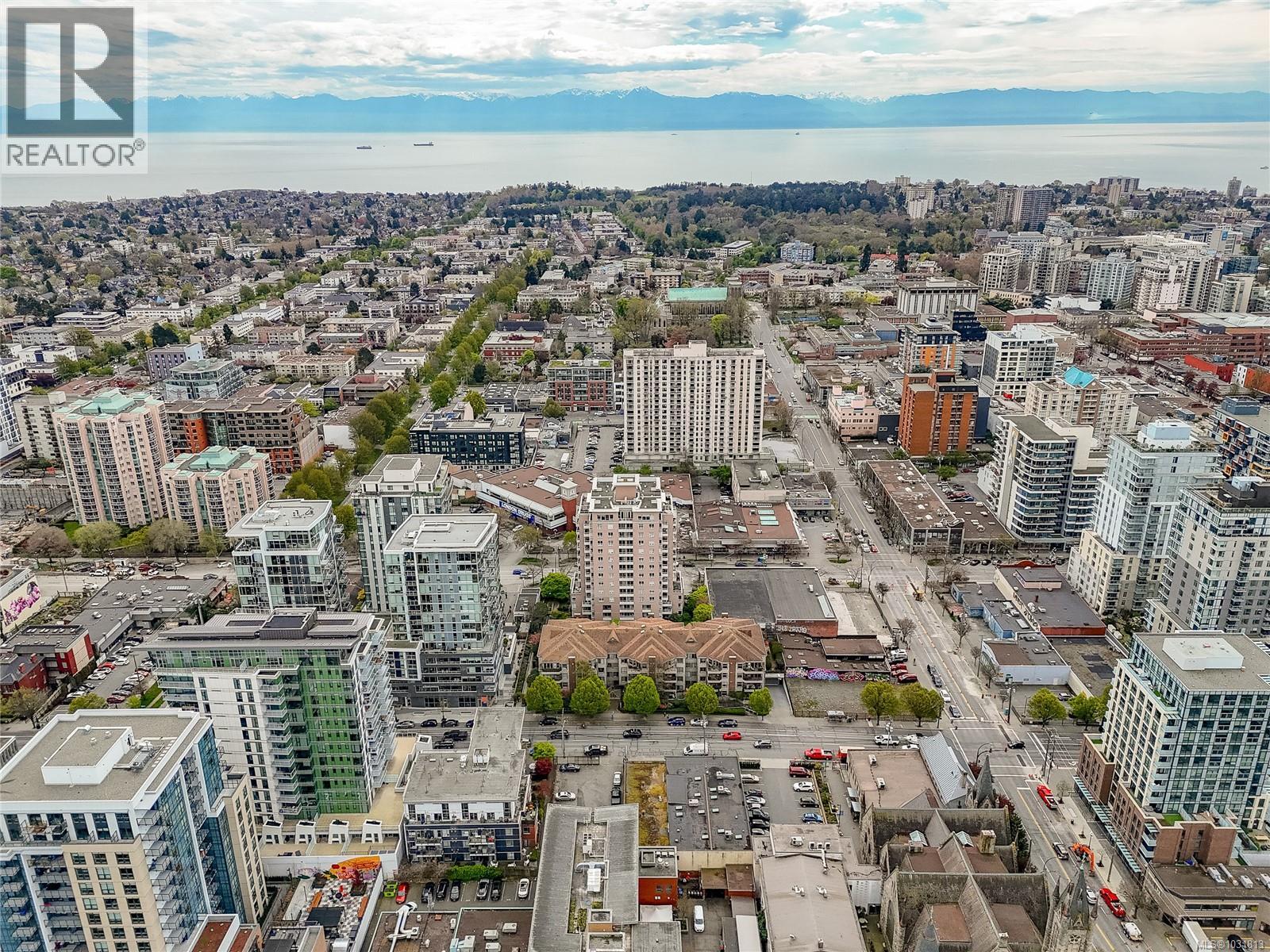 1203 930 Yates Street, Victoria