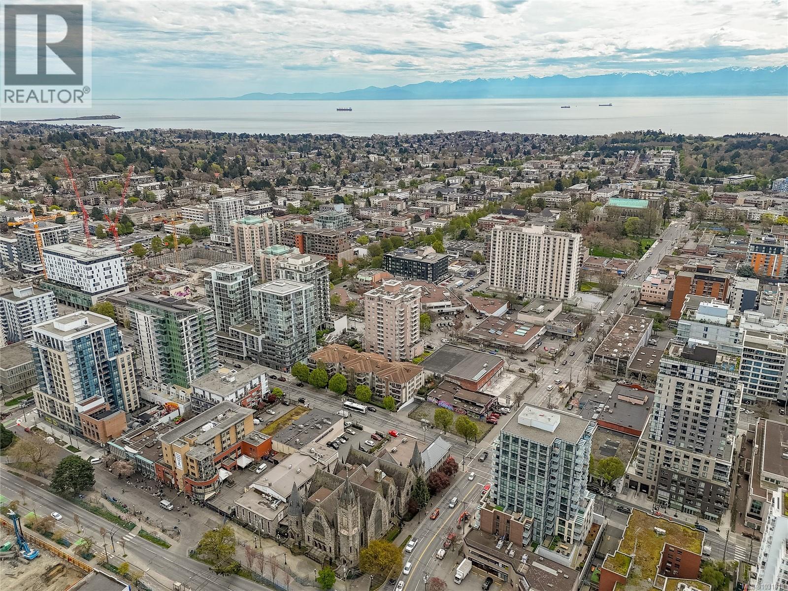 1203 930 Yates Street, Victoria