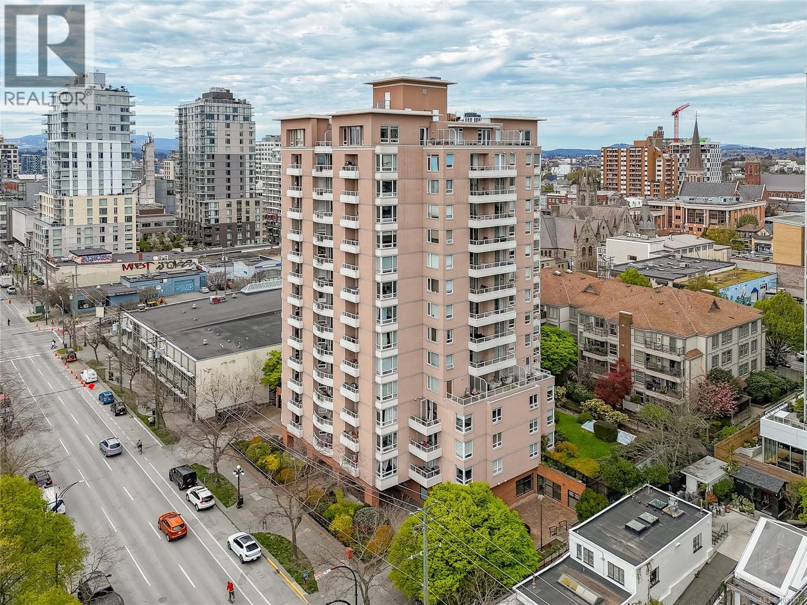 1203 930 Yates Street, Victoria