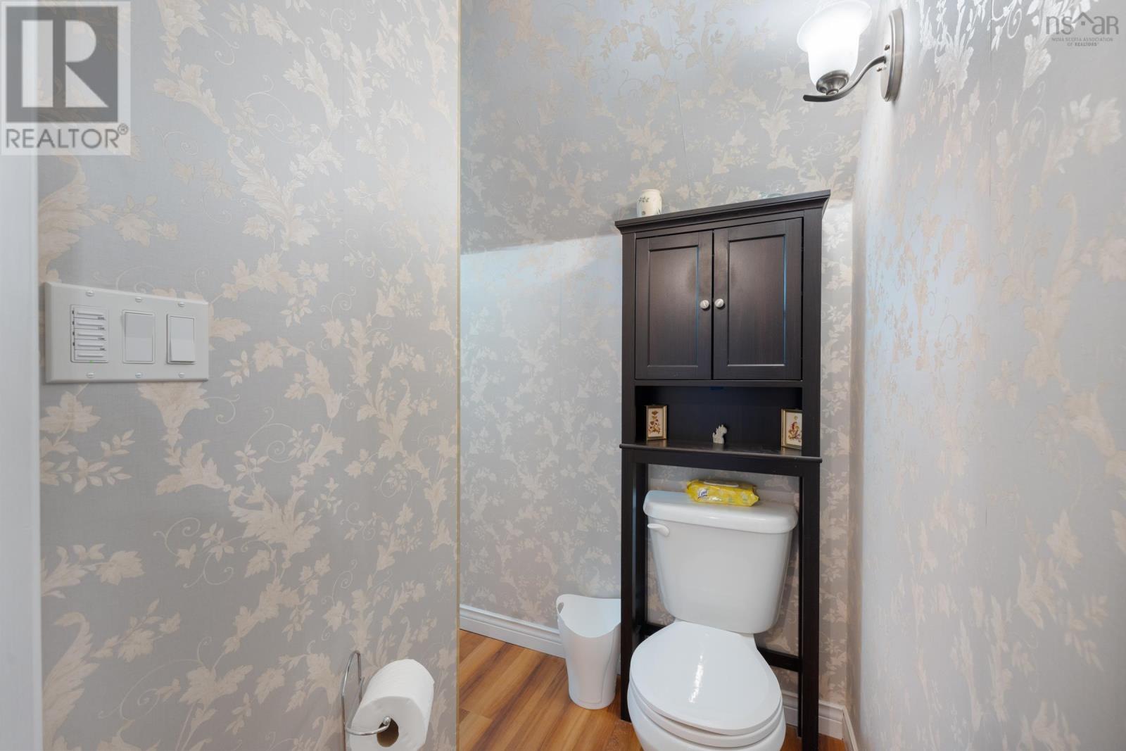 Property 18 of 50 of 26 Garden Street