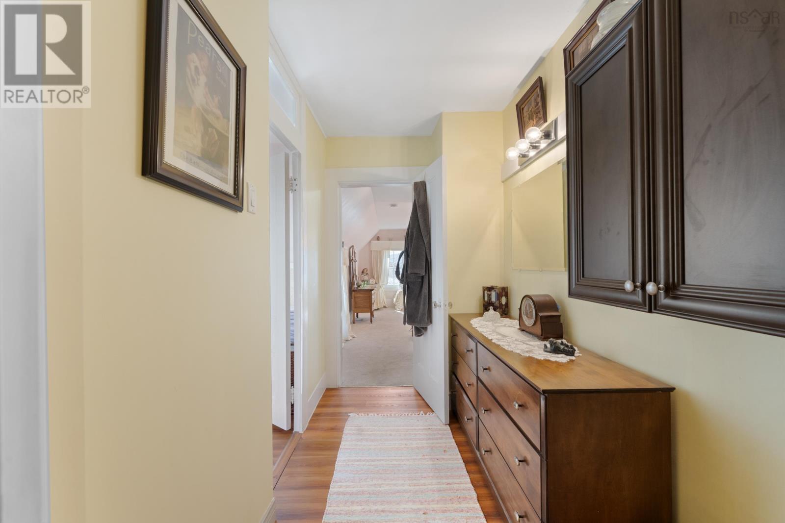 Property 20 of 50 of 26 Garden Street