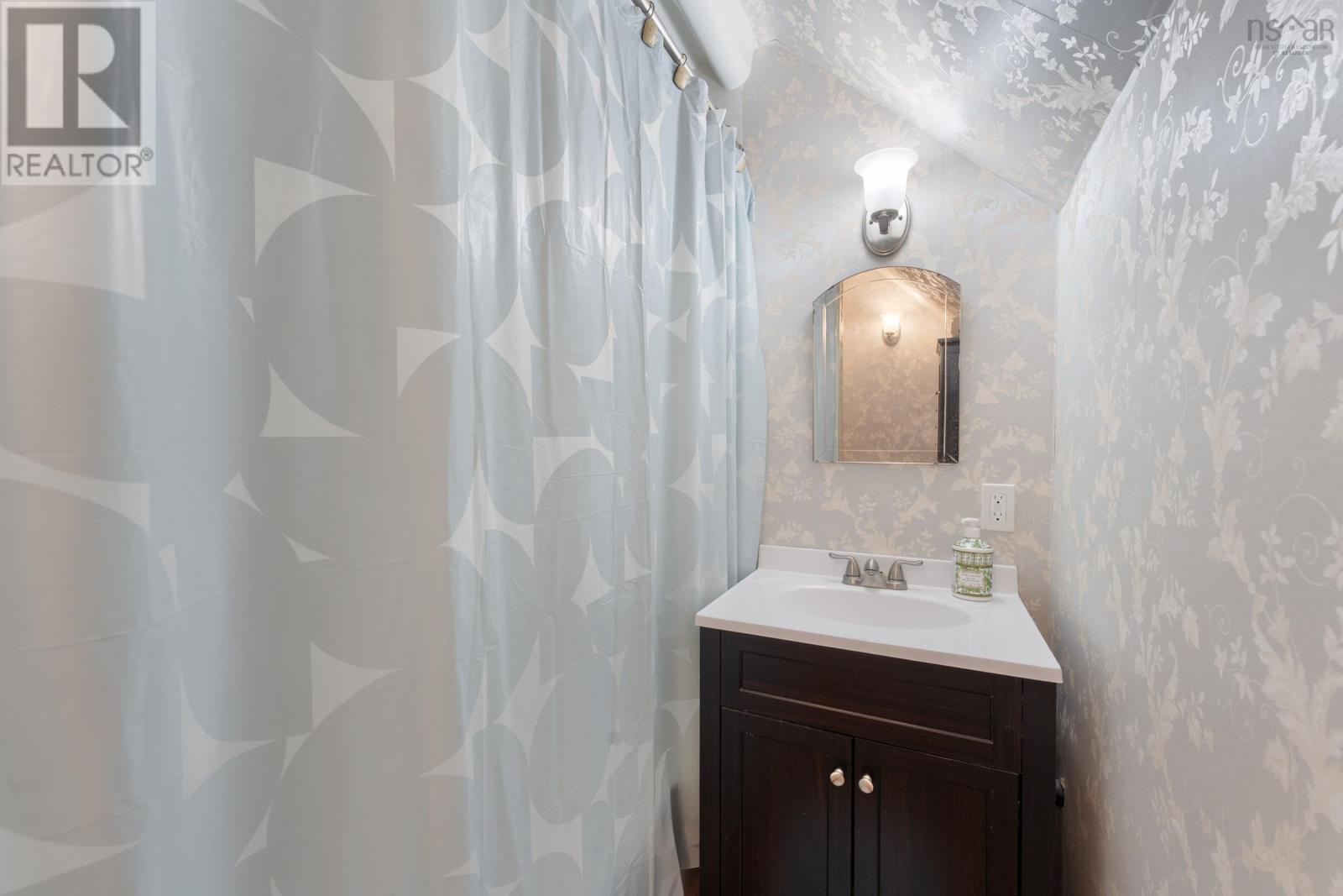 Property 19 of 50 of 26 Garden Street