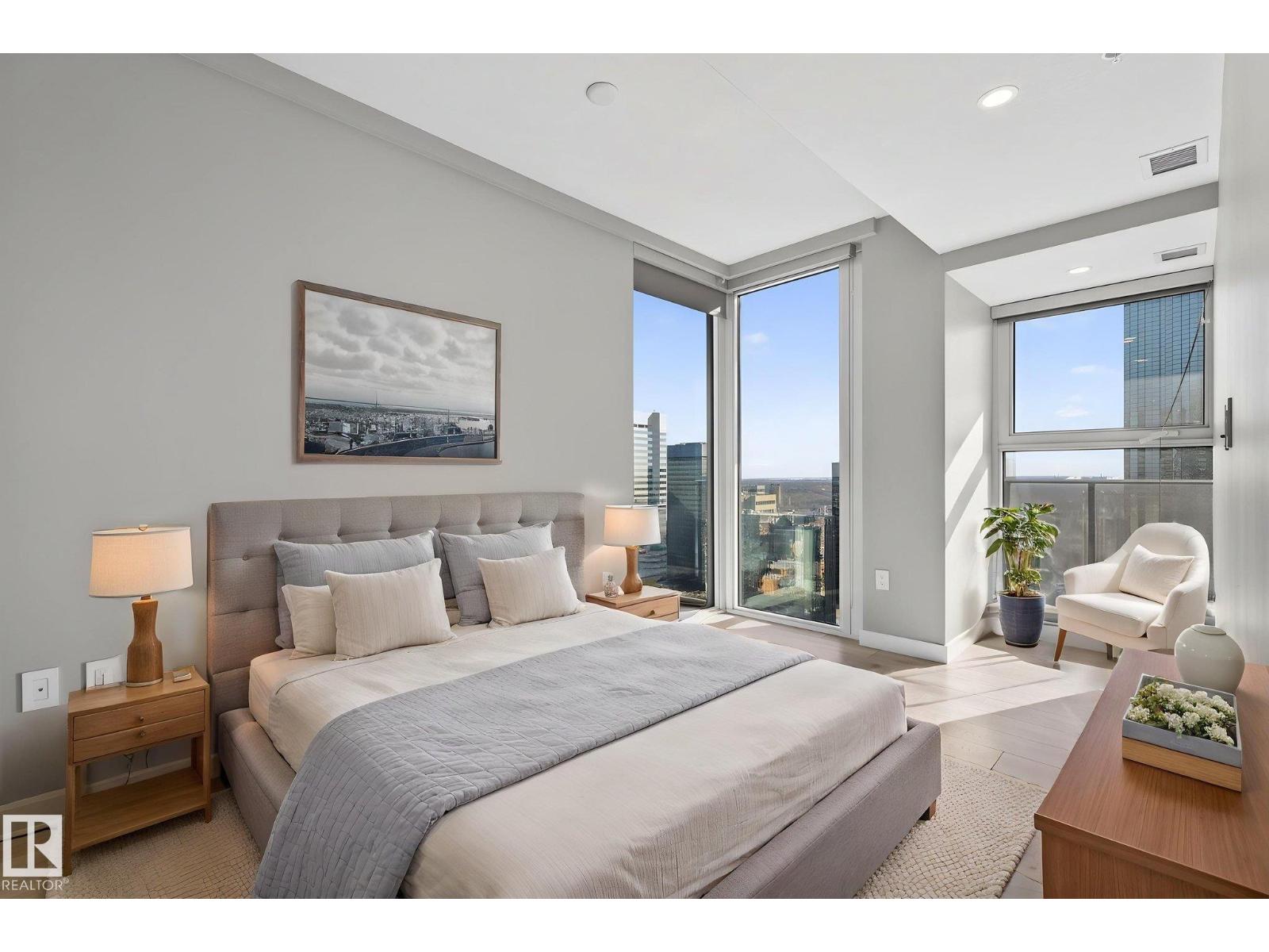 #3104 10180 103 ST NW - 11