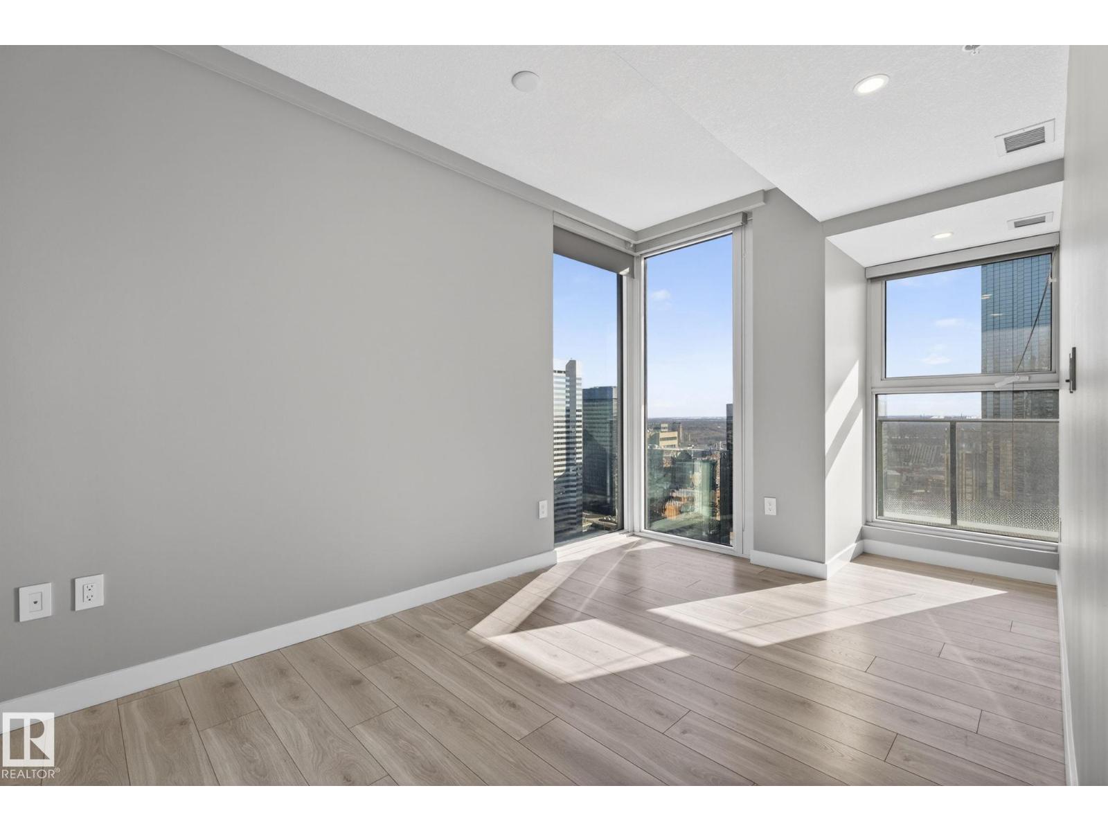 #3104 10180 103 ST NW - 12