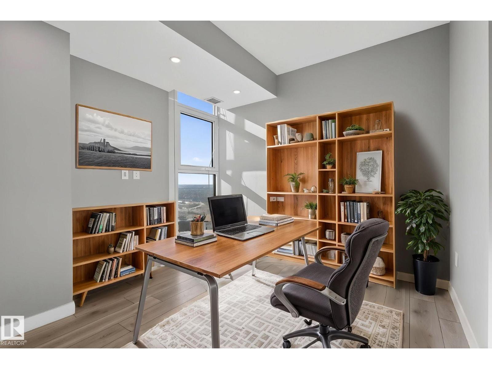 #3104 10180 103 ST NW - 18