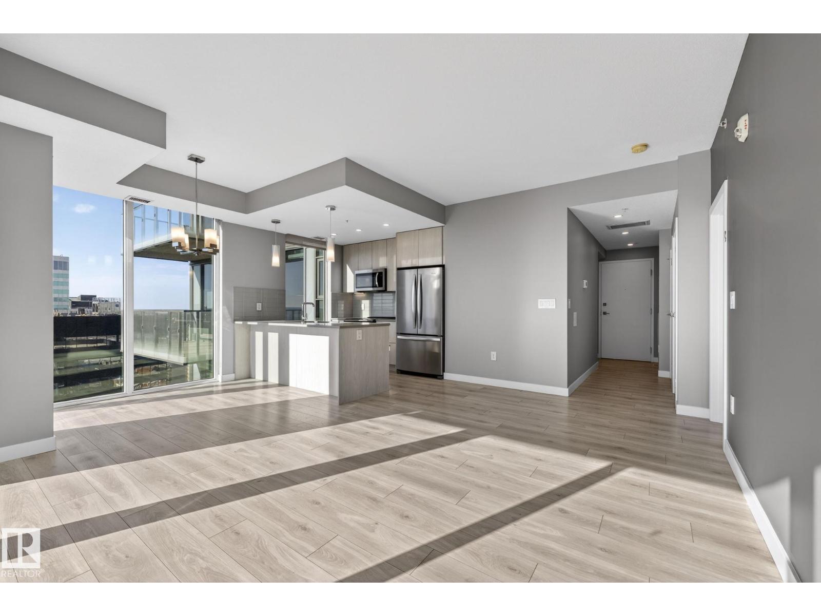 #3104 10180 103 ST NW - 4