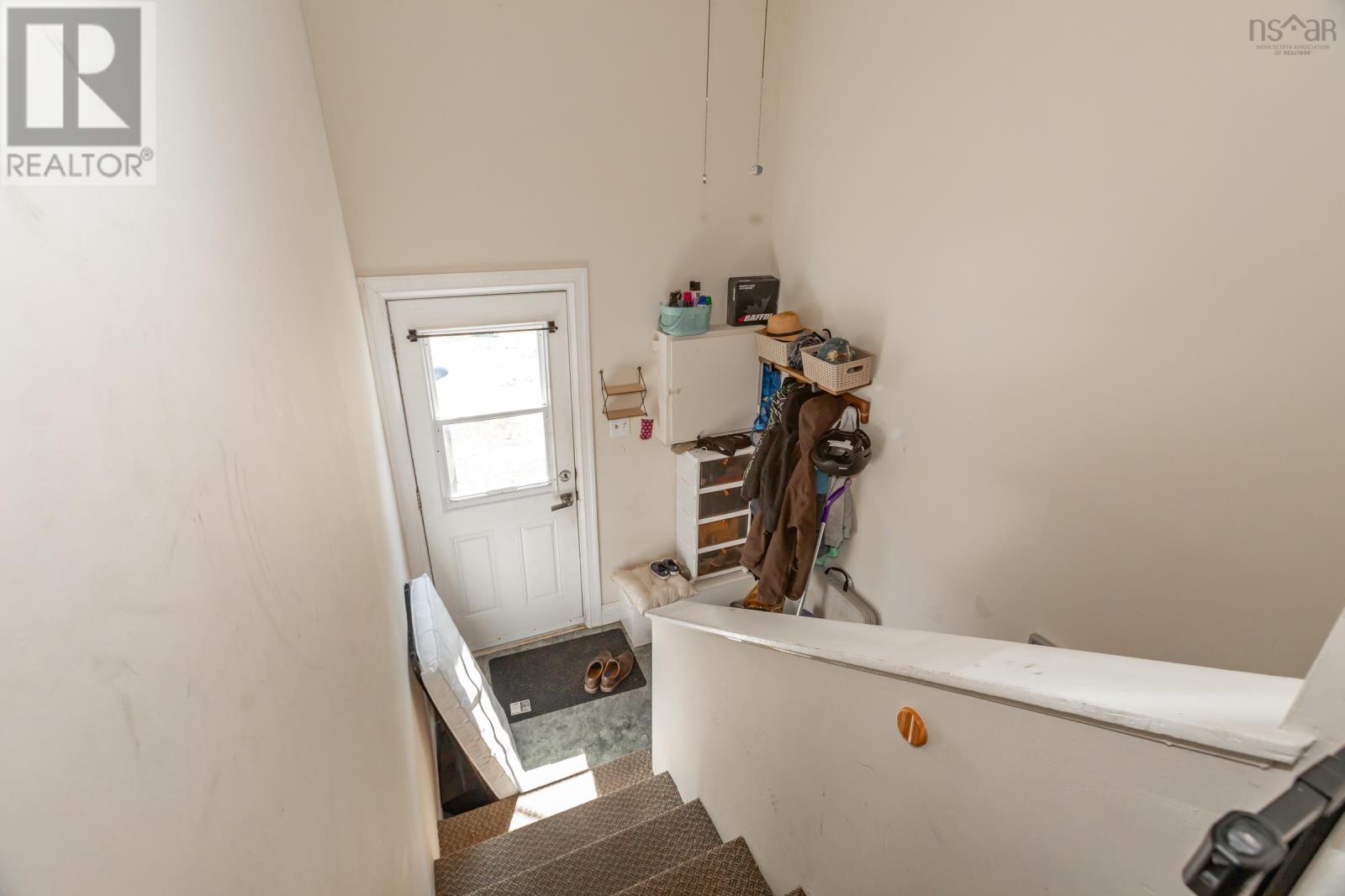 Property 16 of 30 of 423 - 425 Canaan Avenue