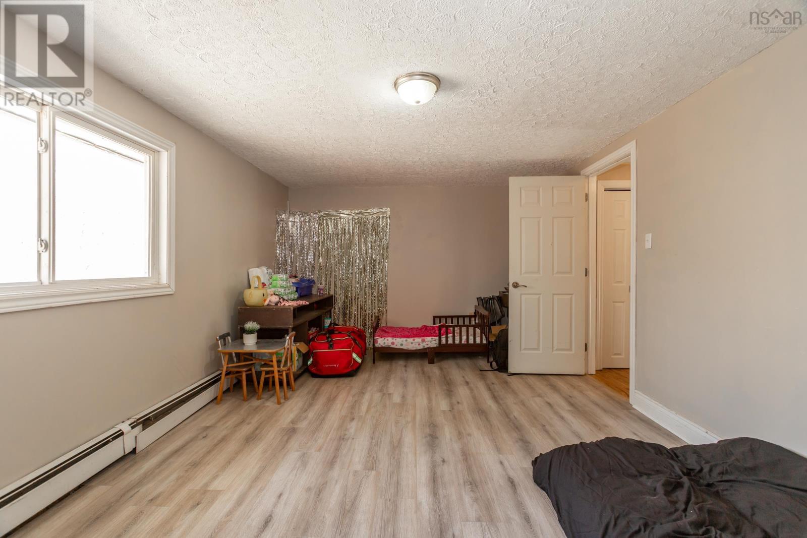 Property 7 of 30 of 423 - 425 Canaan Avenue