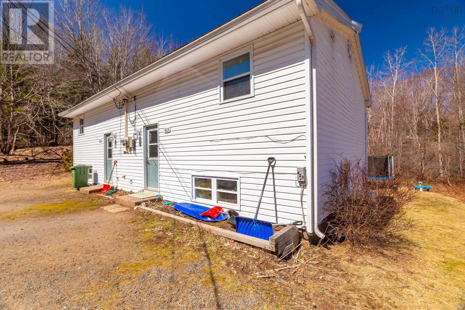 Property photo of 423 - 425 Canaan Avenue