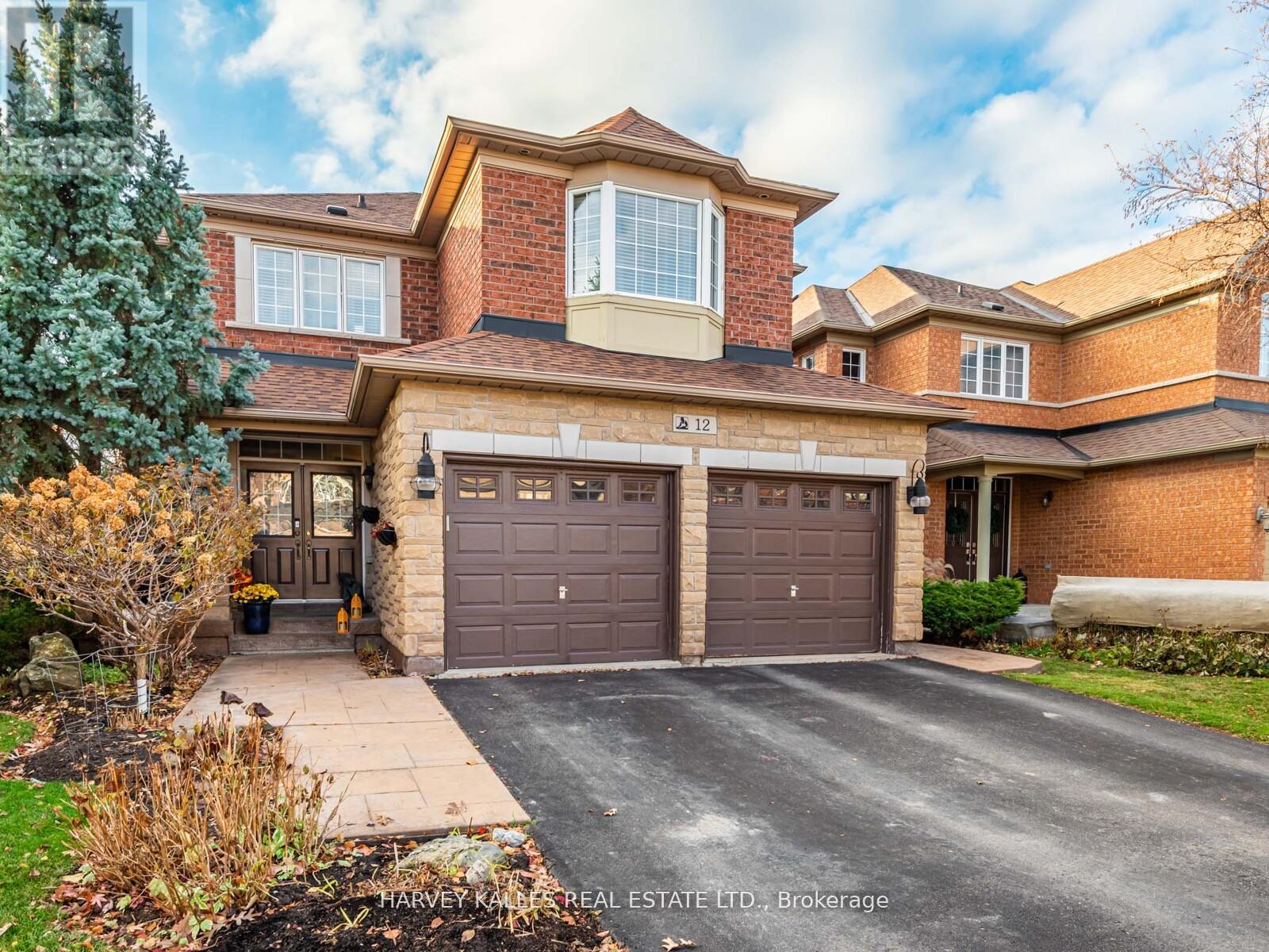 12 BARBERRY CRESCENT - 1