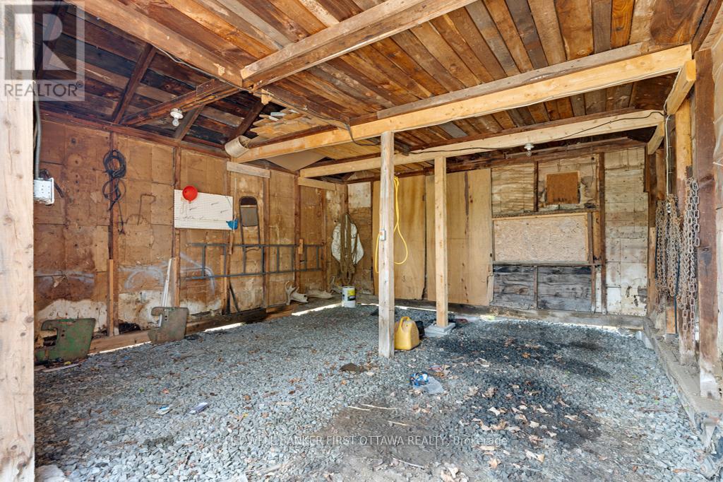 1373 FLOWER STATION ROAD - 34
