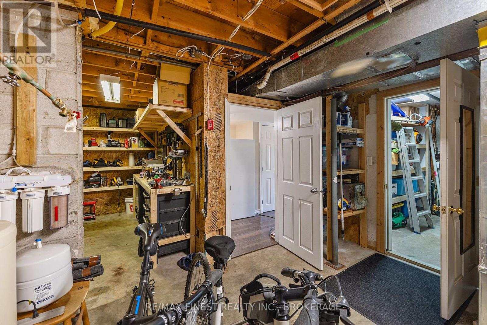 3327 LOUGHBOROUGH DRIVE - 30