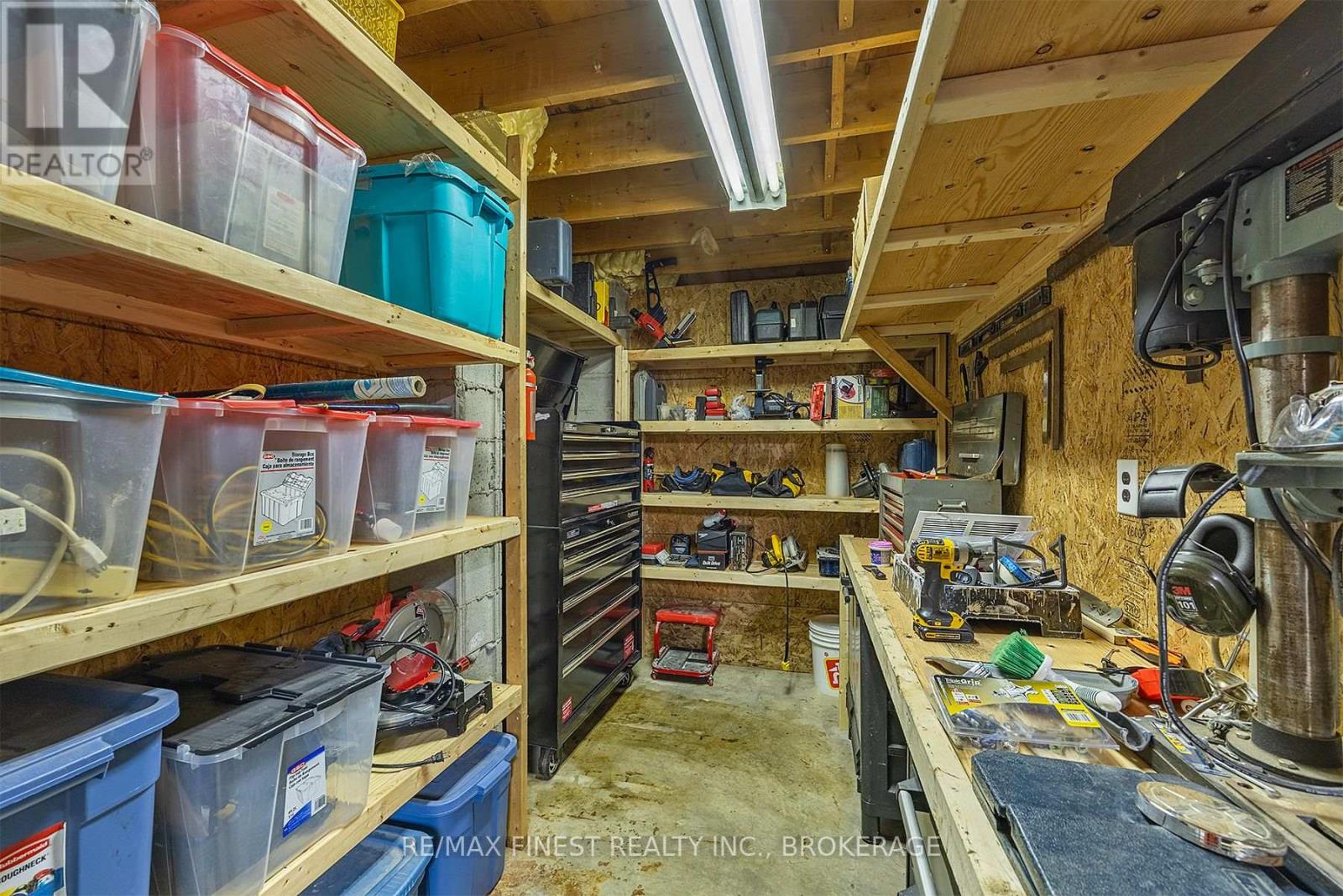 3327 LOUGHBOROUGH DRIVE - 31