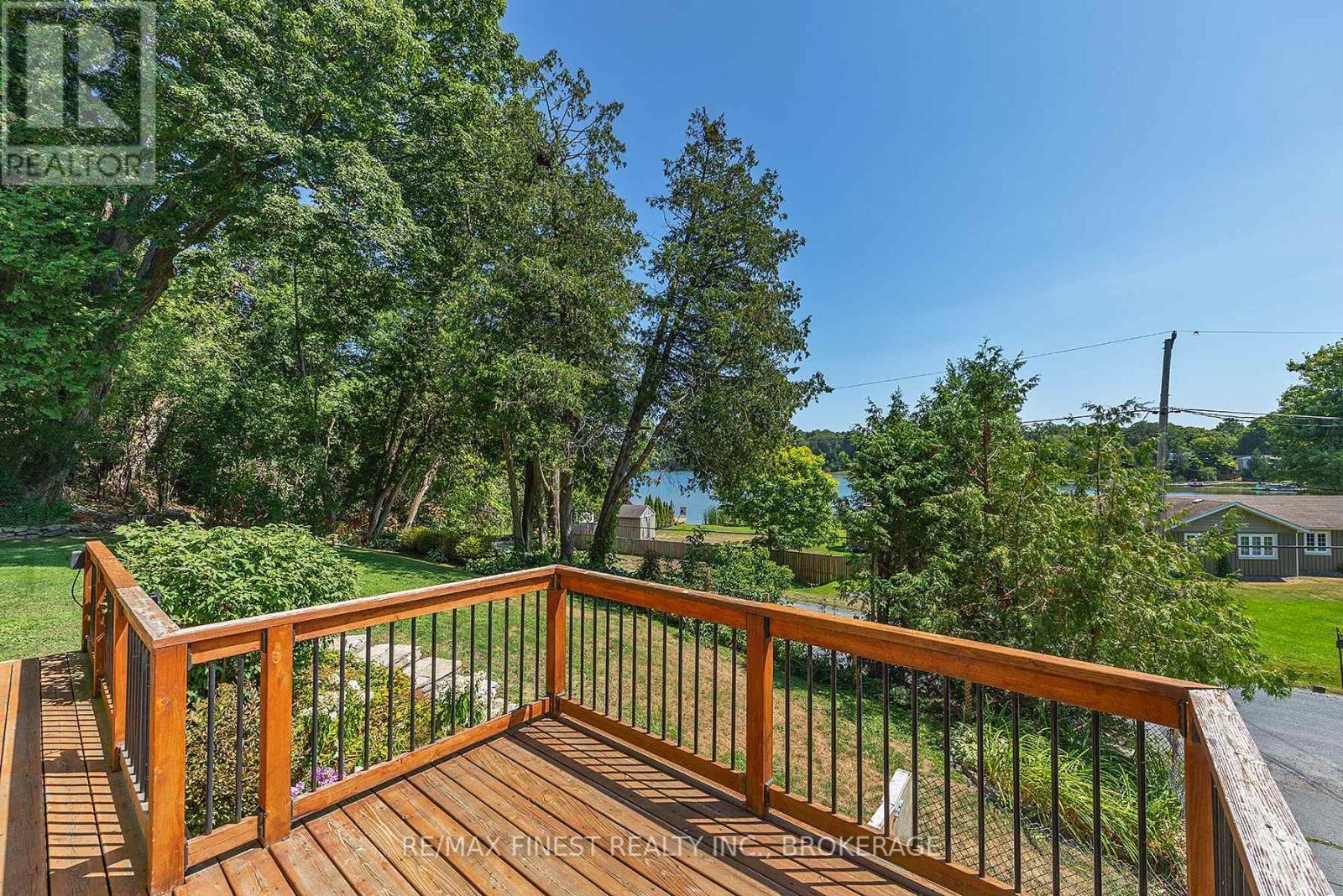 3327 LOUGHBOROUGH DRIVE - 32