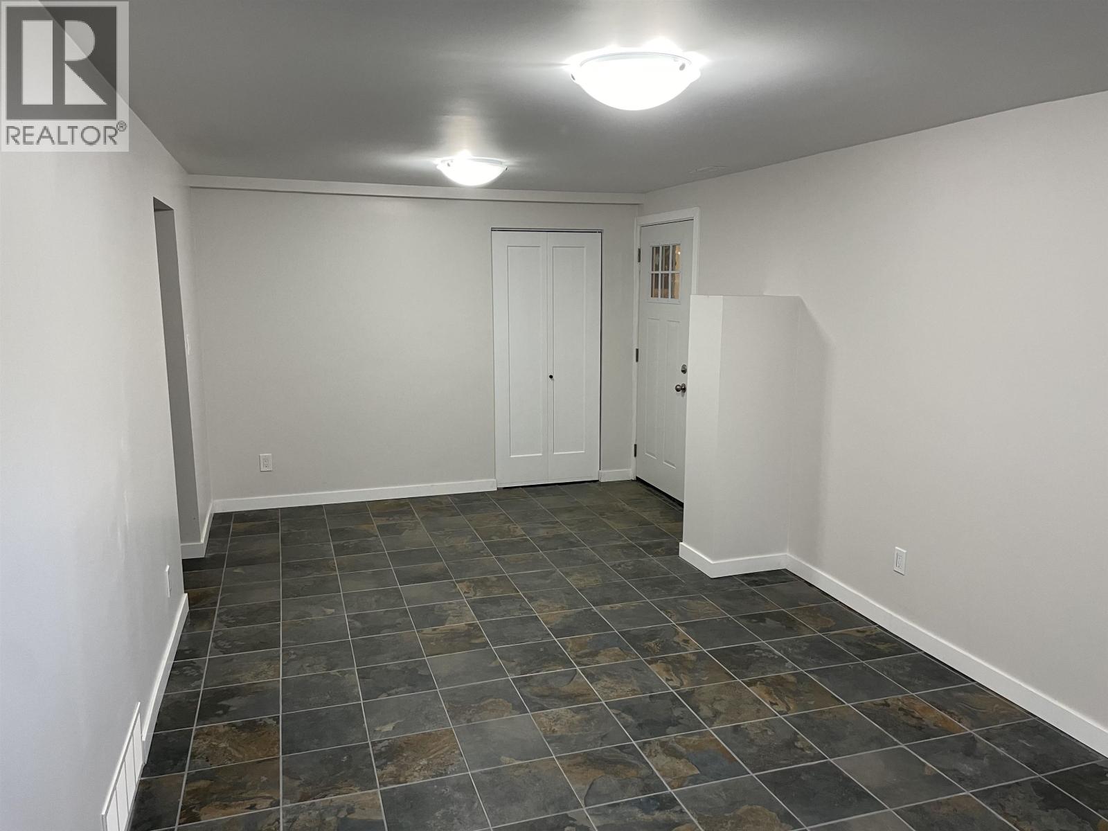 235 BURDEN STREET - 20