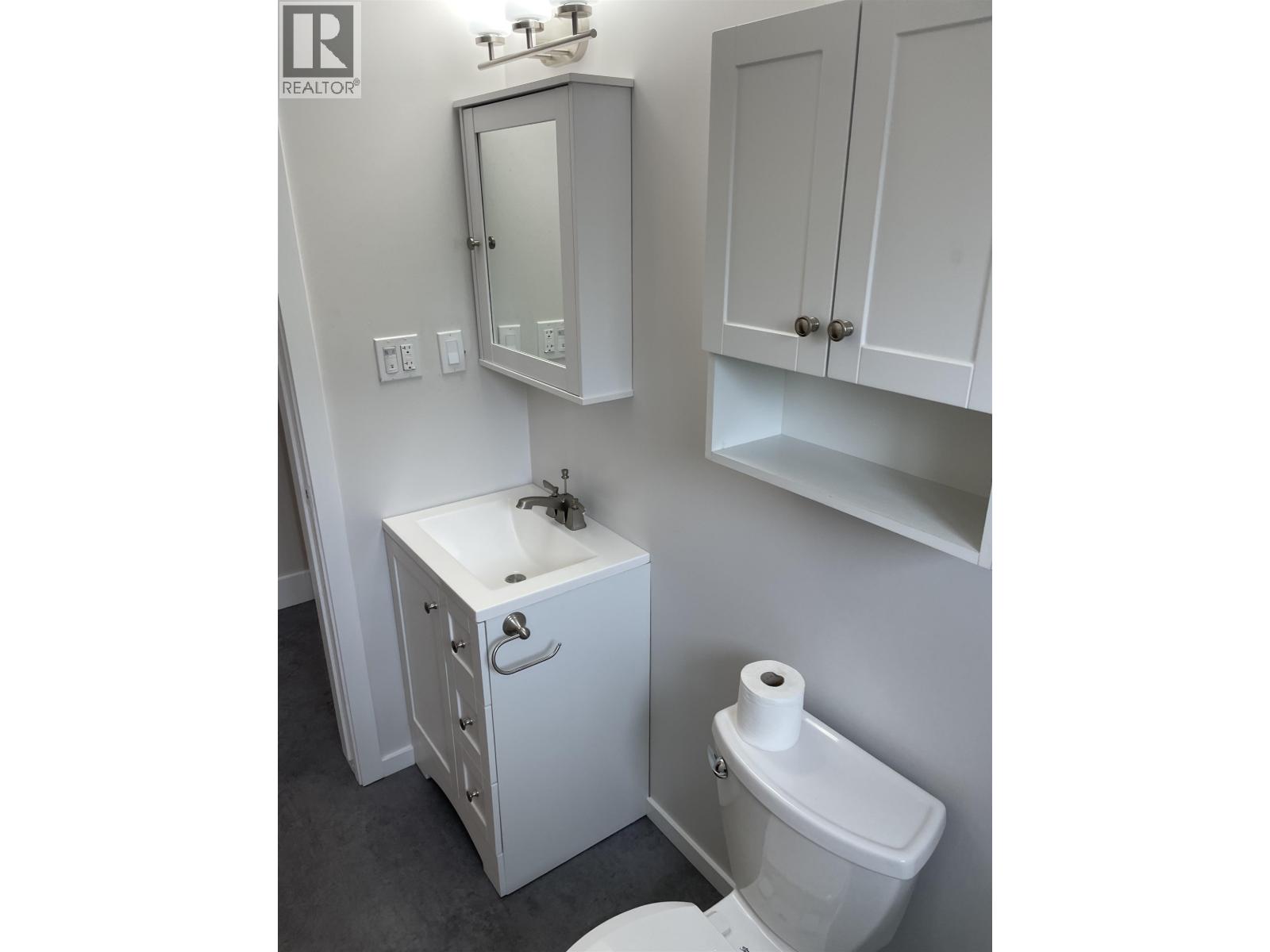 235 BURDEN STREET - 11