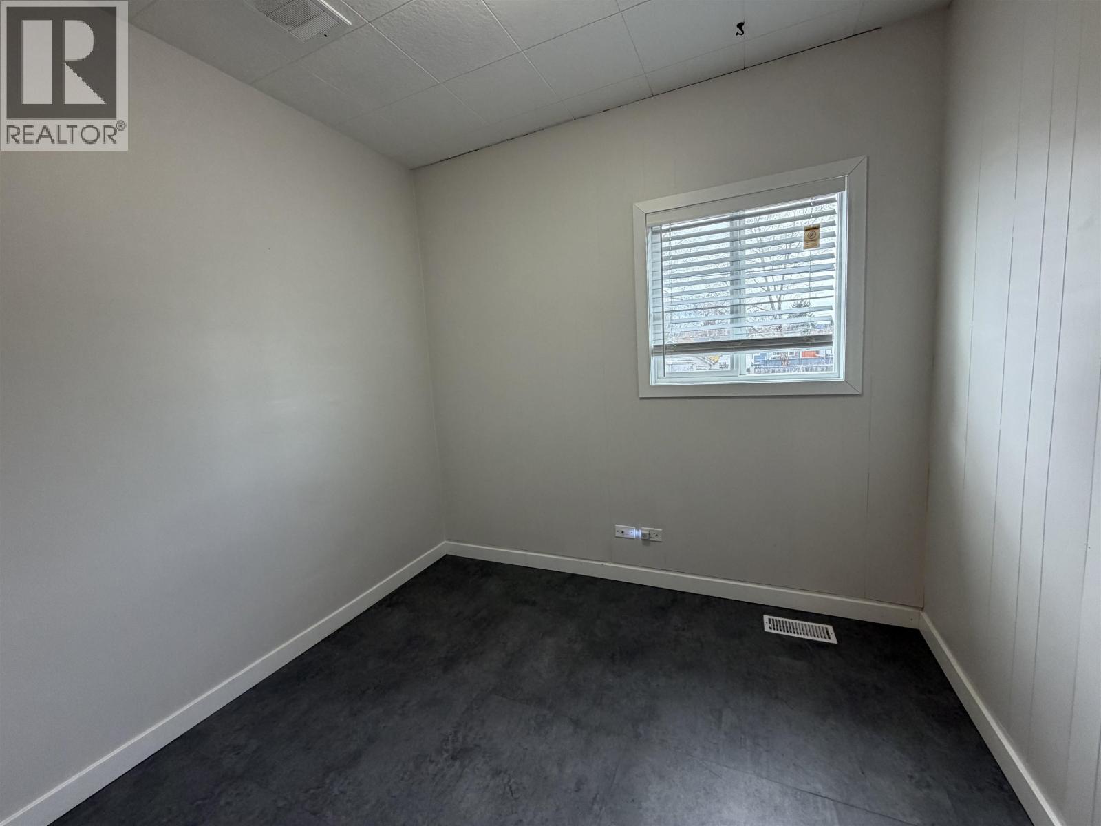 235 BURDEN STREET - 6