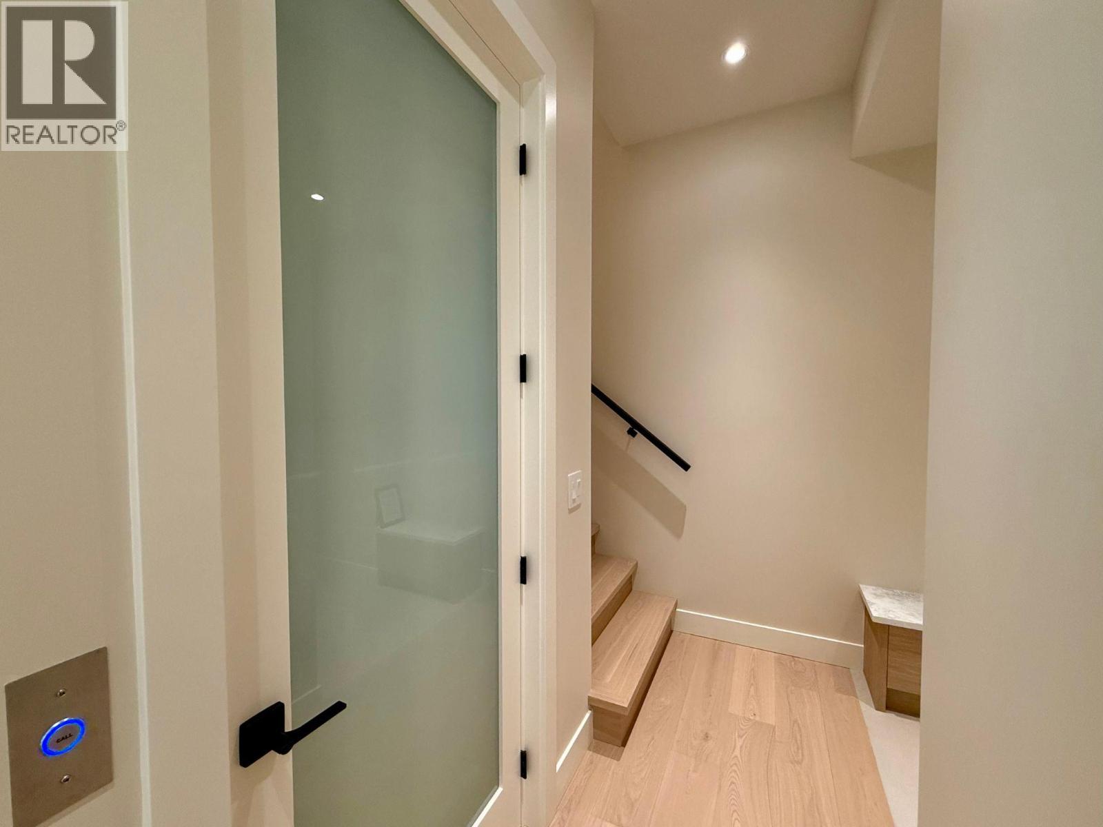 3 781 Martin Avenue, Kelowna