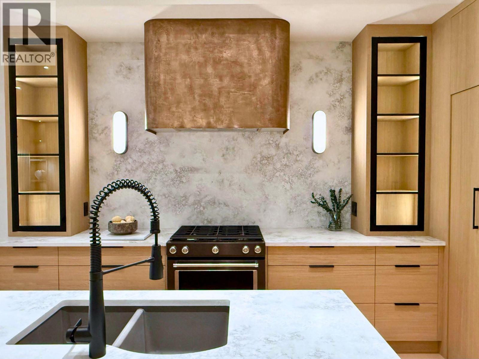 3 781 Martin Avenue, Kelowna