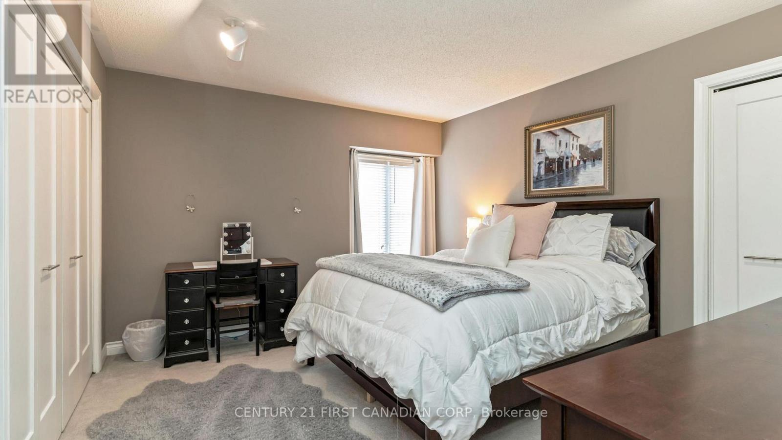 135 AMBLESIDE DRIVE Property Photo