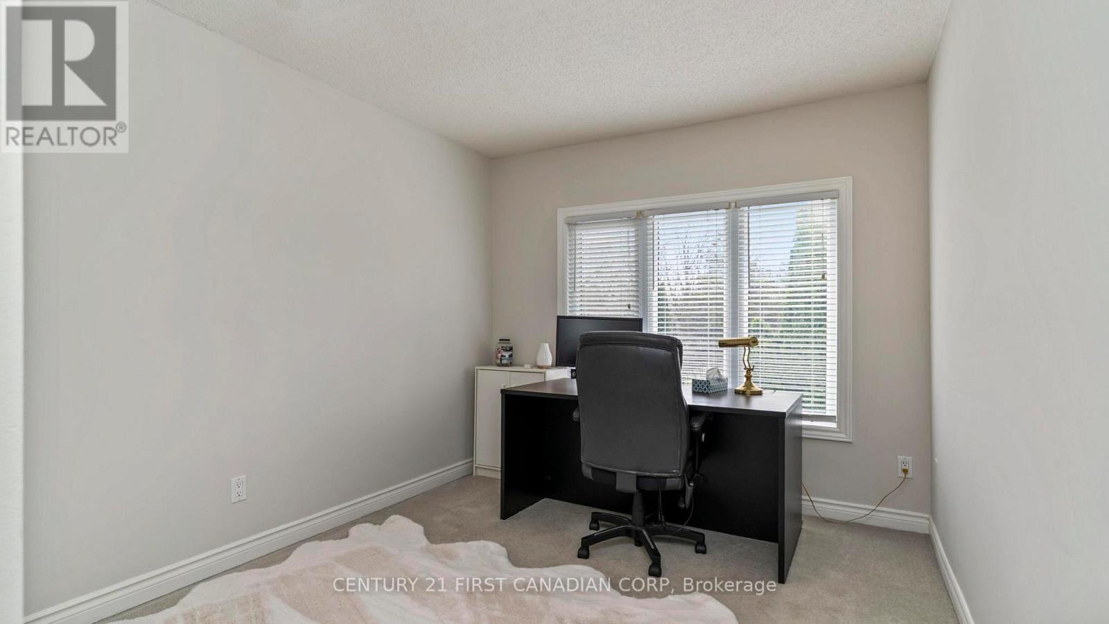 135 AMBLESIDE DRIVE Property Photo