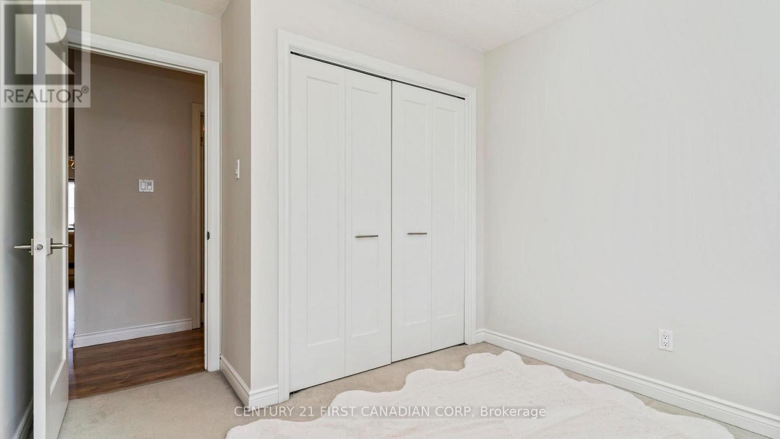 135 AMBLESIDE DRIVE Property Photo