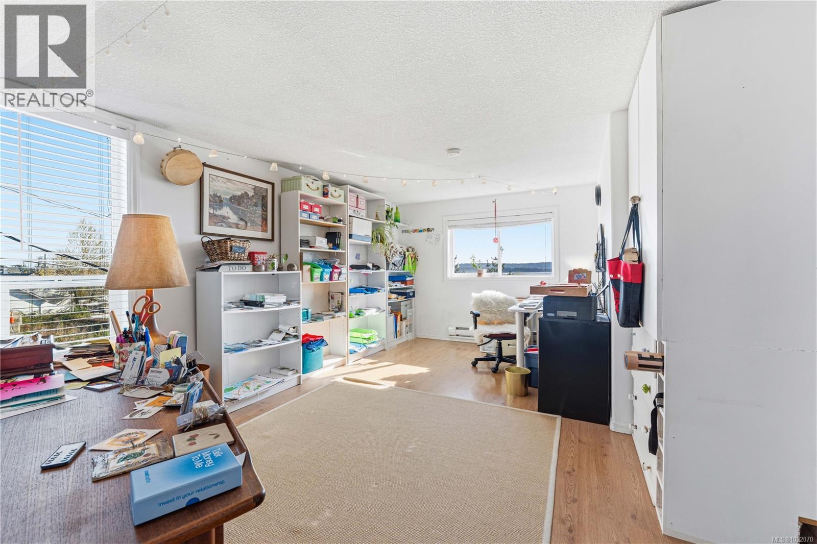 245 SABISTON ST - 22