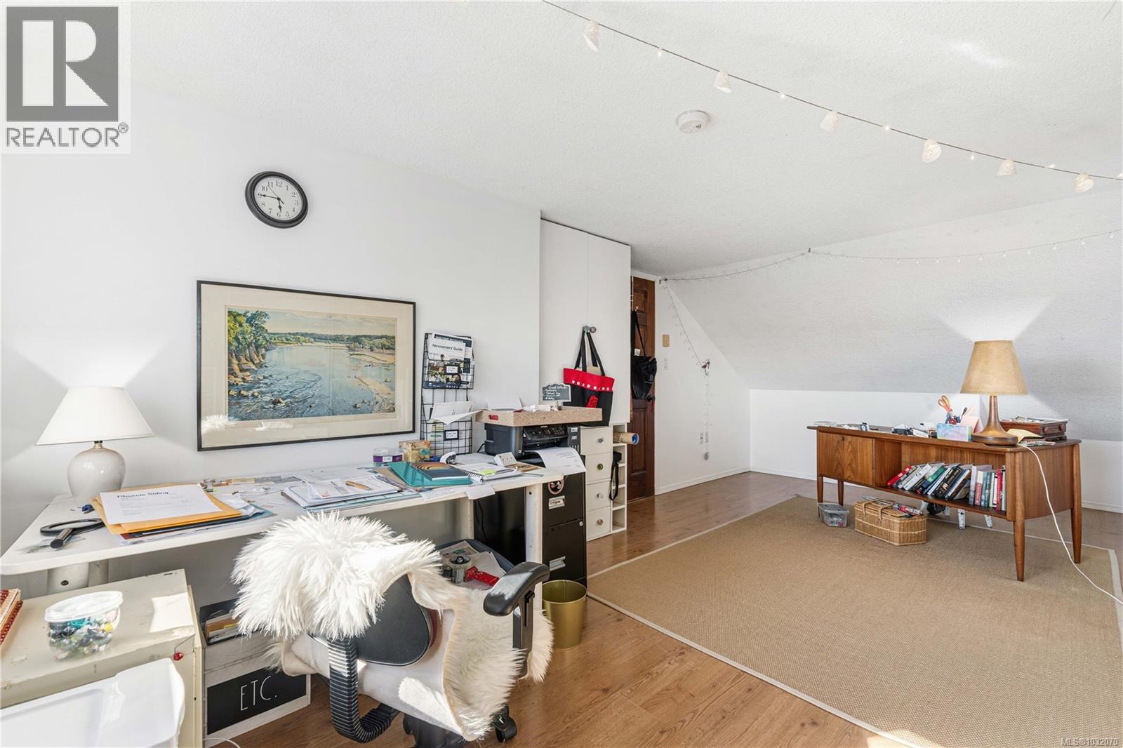 245 SABISTON ST - 23