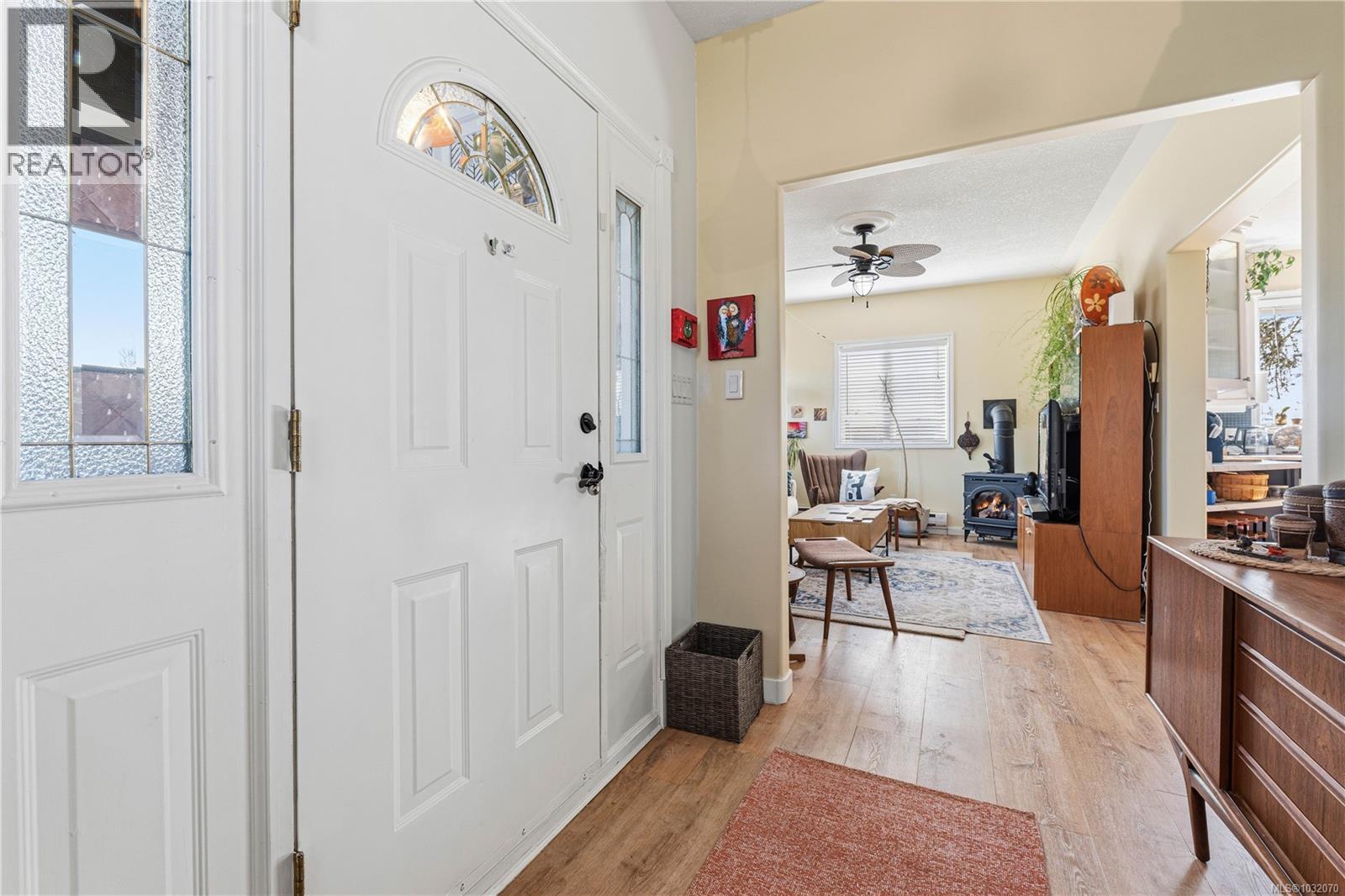 245 SABISTON ST - 25