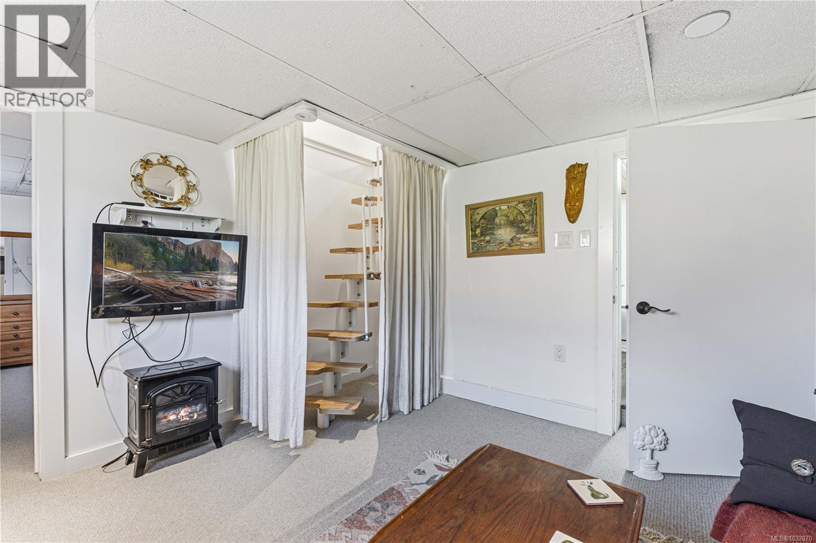 245 SABISTON ST - 32