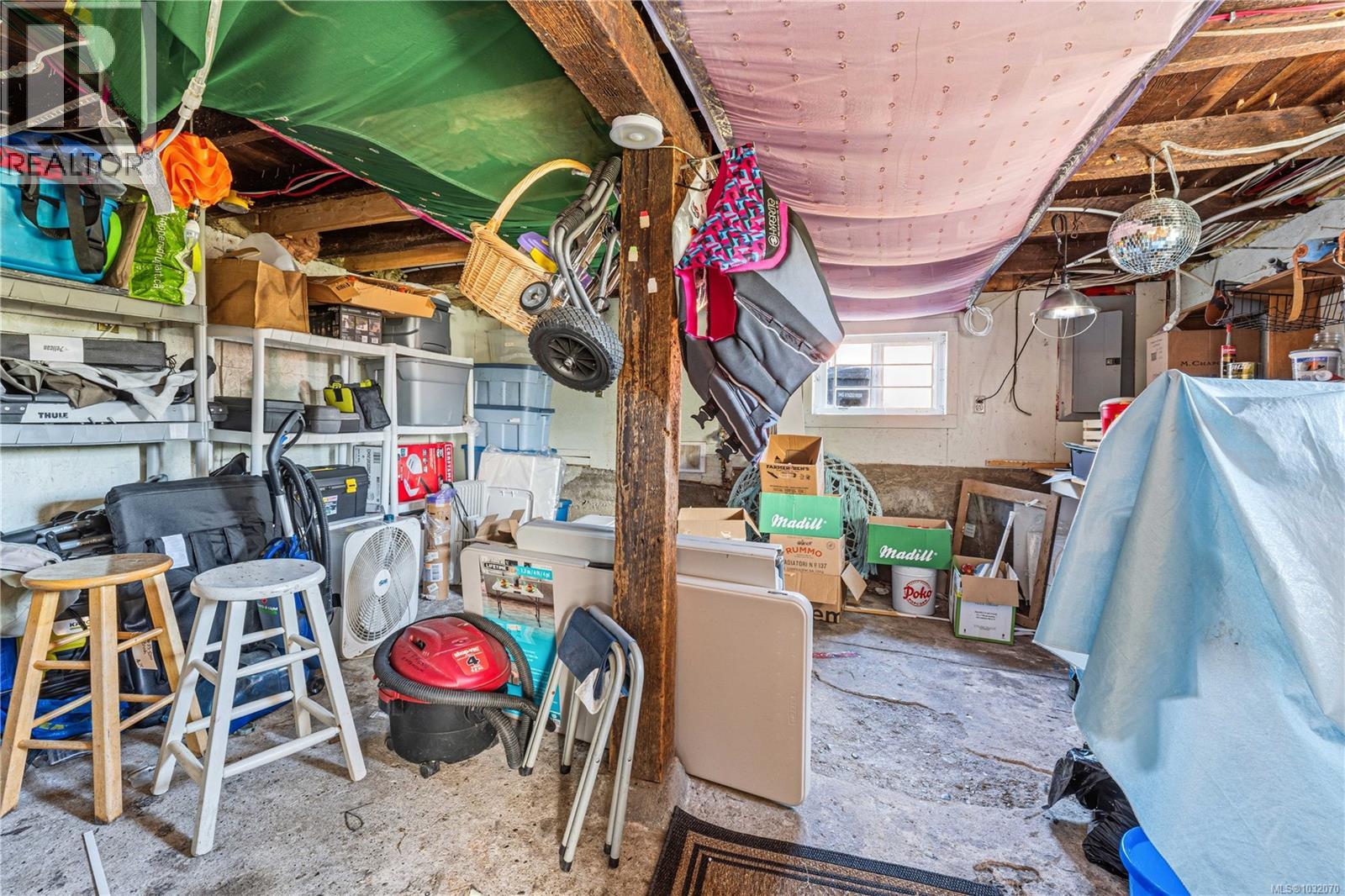 245 SABISTON ST - 38