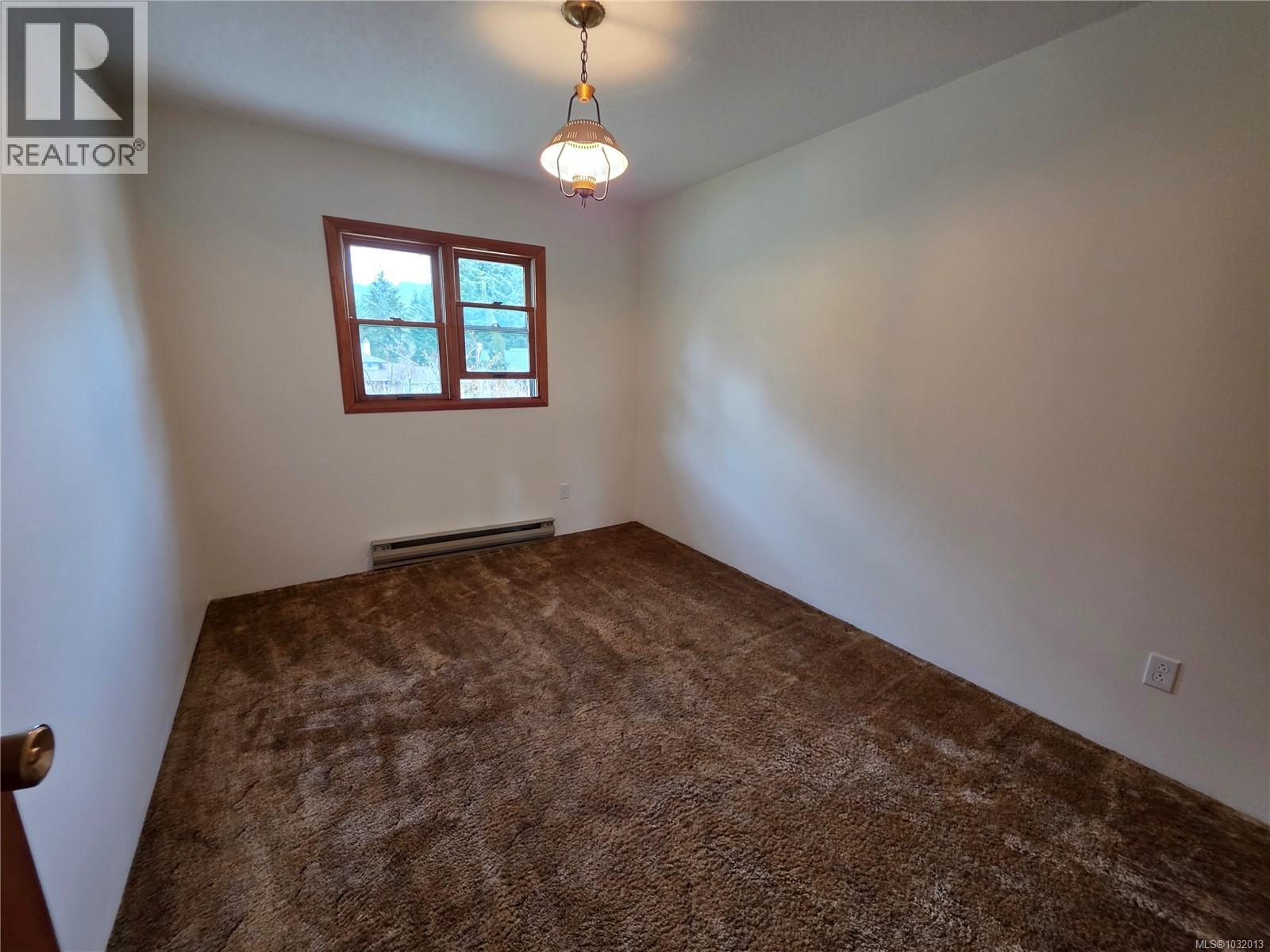 3738 BISHOP CRES - 15