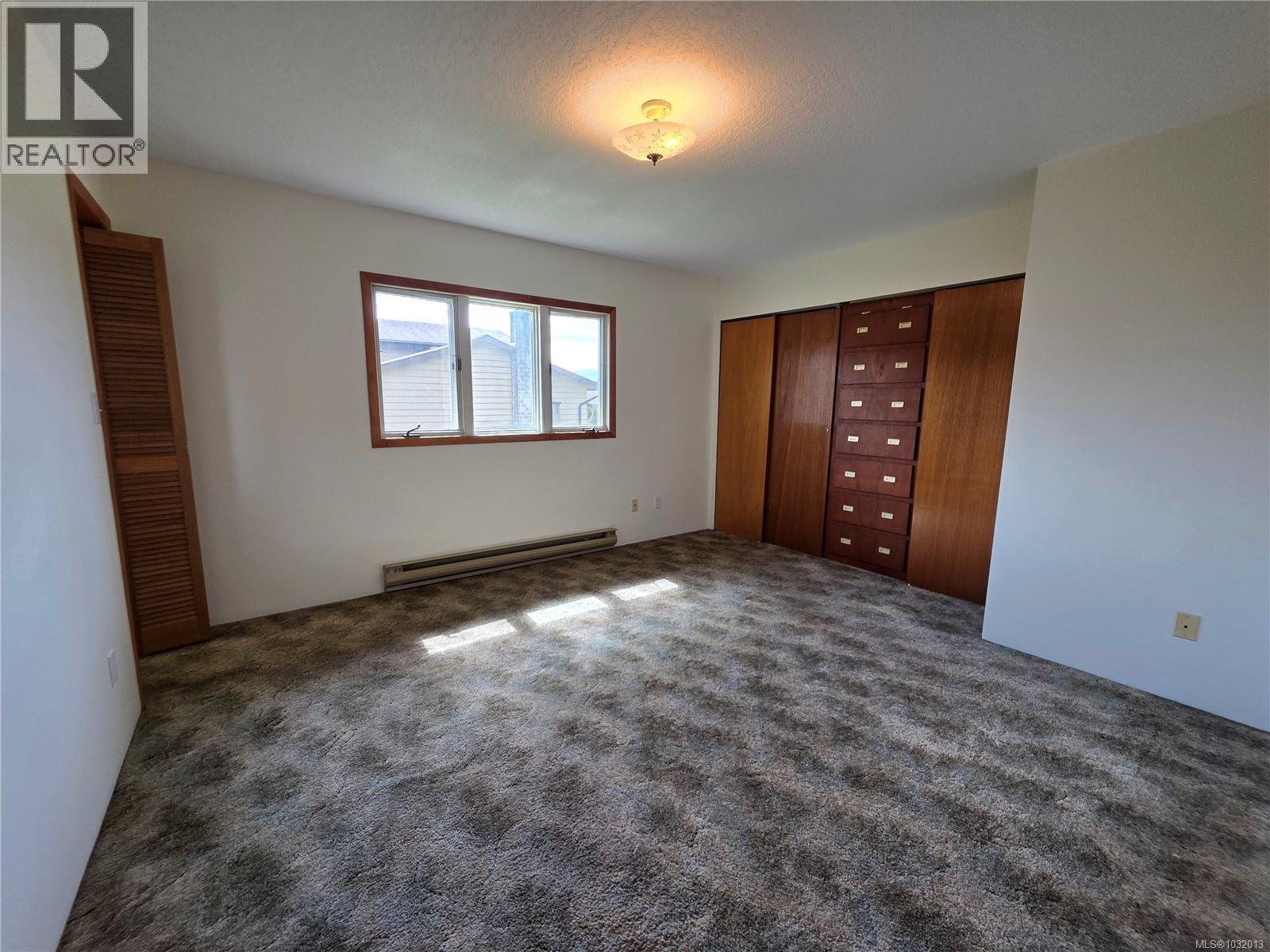 3738 BISHOP CRES - 9