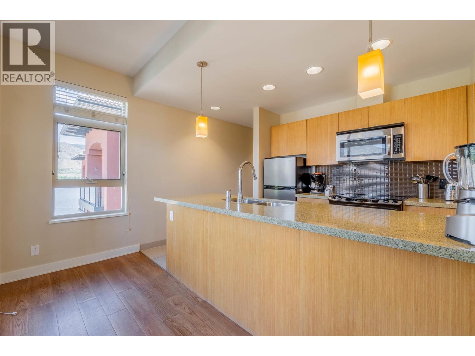 15 Park Place Unit# 407, Osoyoos